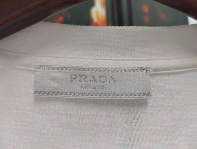Prada PRADA Cotton Logo Crewneck Short-Sleeve T-Shirt Size US S / EU 44-46 / 1 - 3 Thumbnail