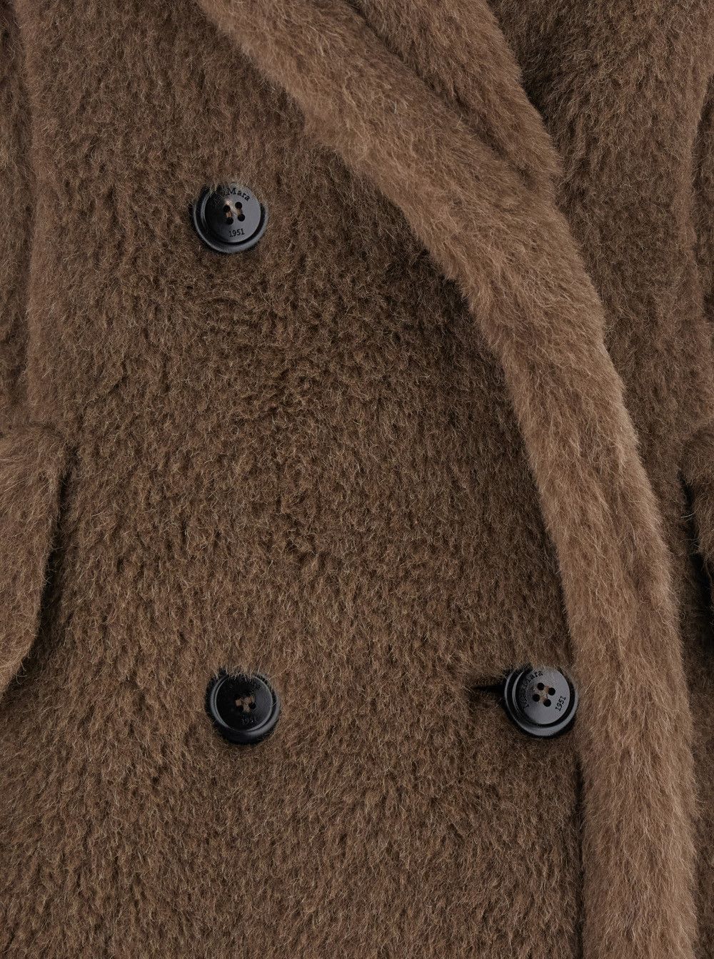 Brown Sleeveless Coat with Wide Classic Lapels in Fur Woman