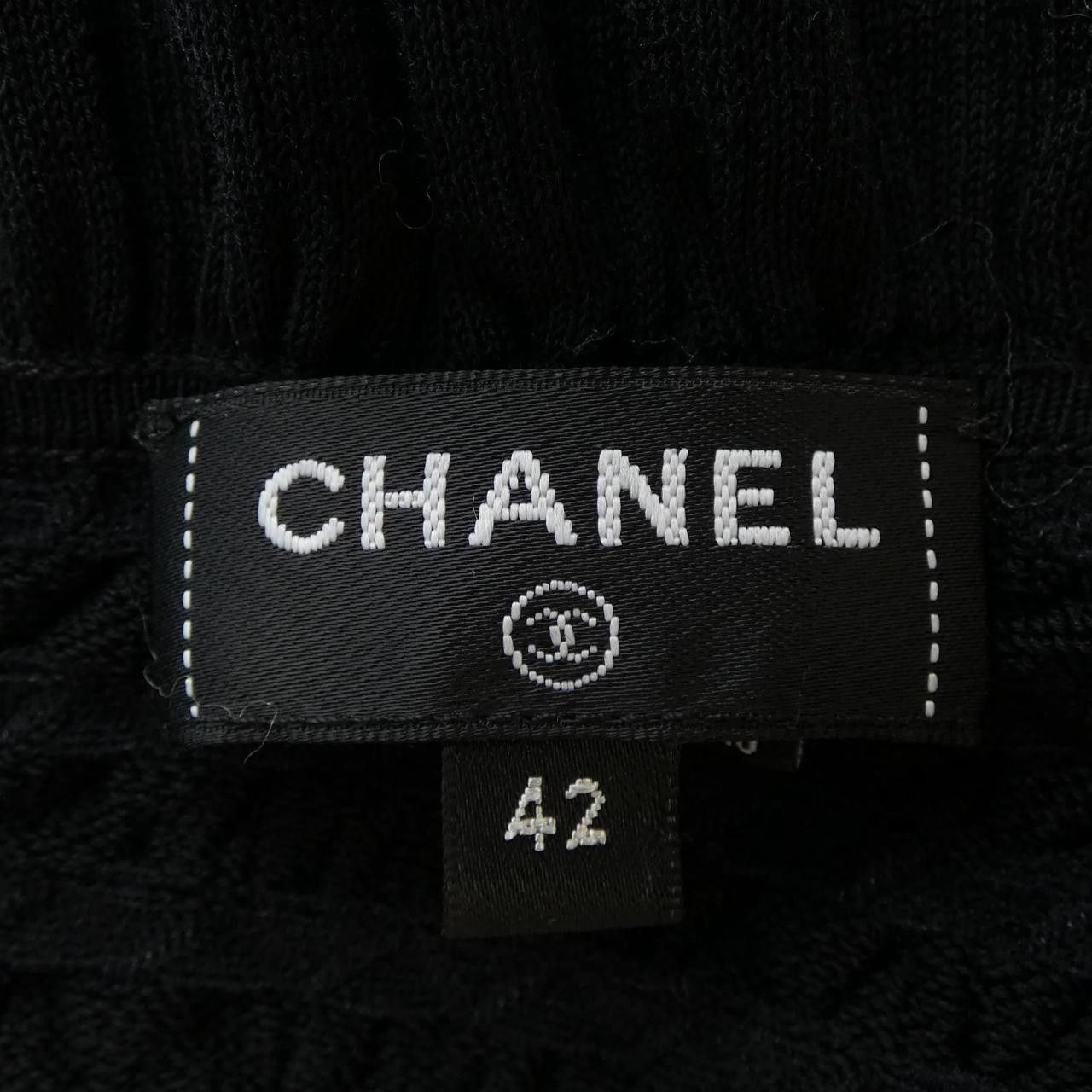 Chanel Chanel Chanel P77528K11209 Knitwear Others Tops P77528K11209 DUTY FREE for USA Size ONE SIZE - 4 Thumbnail