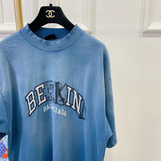 Balenciaga Balenciaga Blue Letter Short Sleeve Size US L / EU 52-54 / 3 - 3 Thumbnail