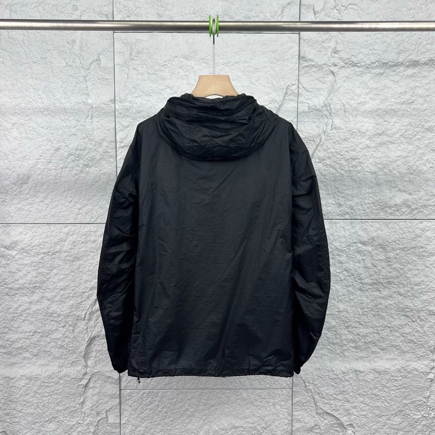 Burberry Burberry Black Lightweight Windproof Jacket Size US L / EU 52-54 / 3 - 2 Thumbnail