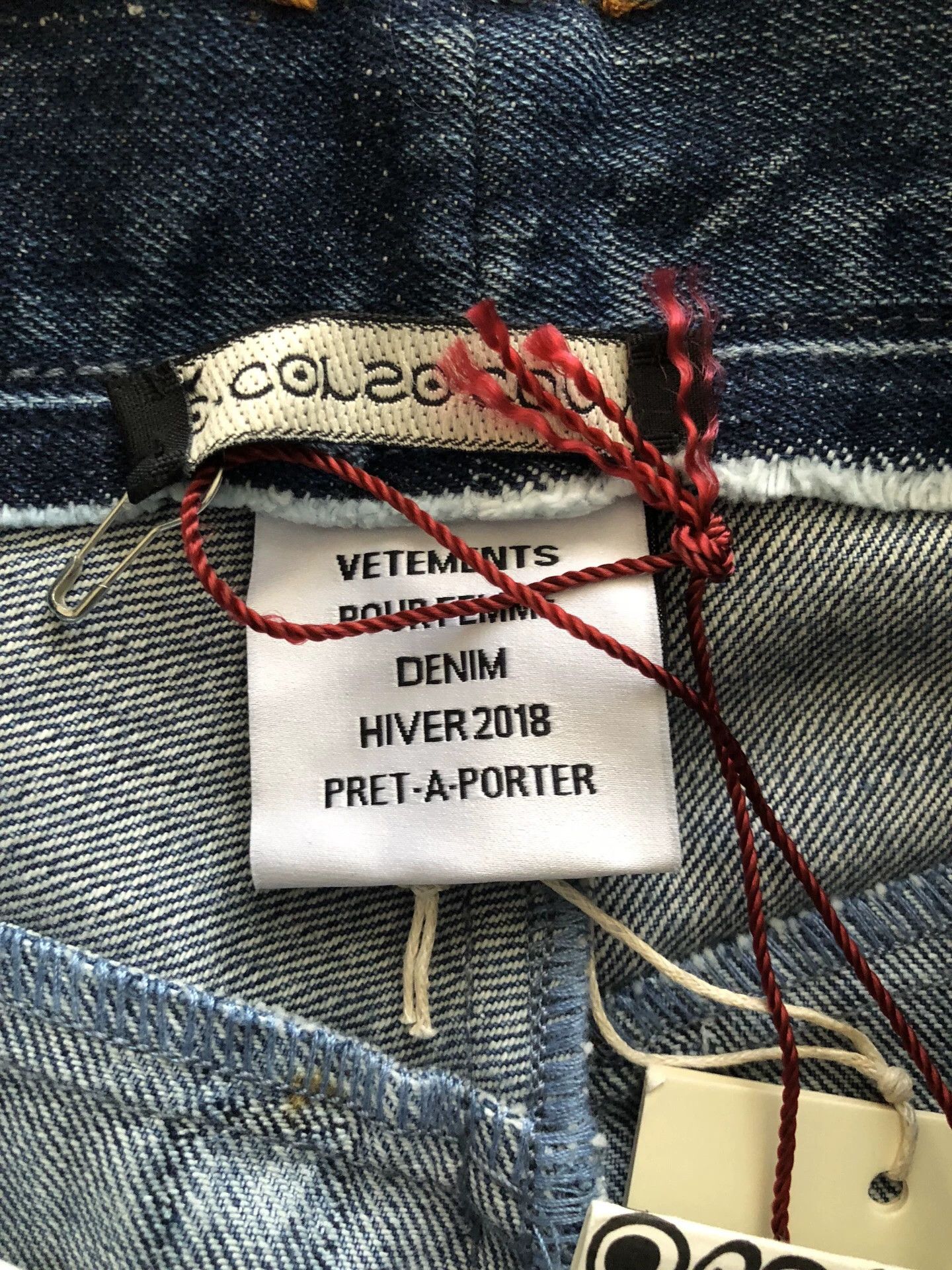 Vetements Vetements High-Waist Cropped Patchwork Jeans Size US 26 / EU 42 - 2 Thumbnail