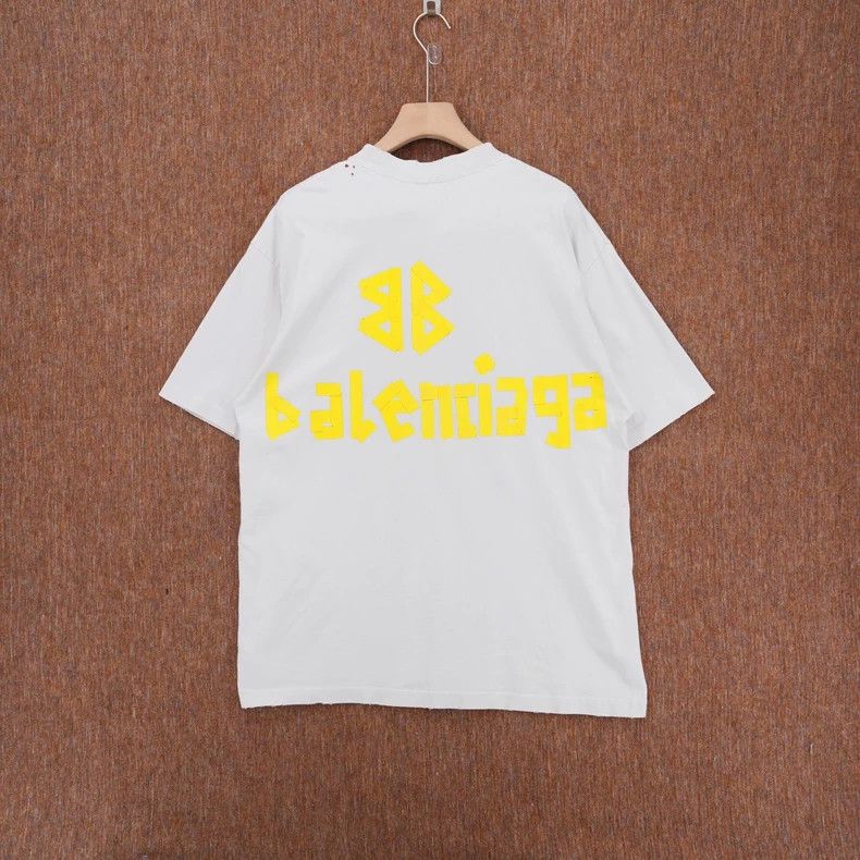 Balenciaga Balenciaga Distressed Logo Short Sleeve Tee Size US S / EU 44-46 / 1 - 2 Thumbnail
