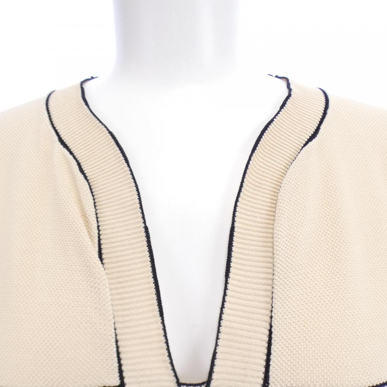 Chanel Chanel Chanel P47546K06010 14C Top Cotton Tops P47546K06010 14C DUTY FREE for USA Size ONE SIZE - 5 Thumbnail
