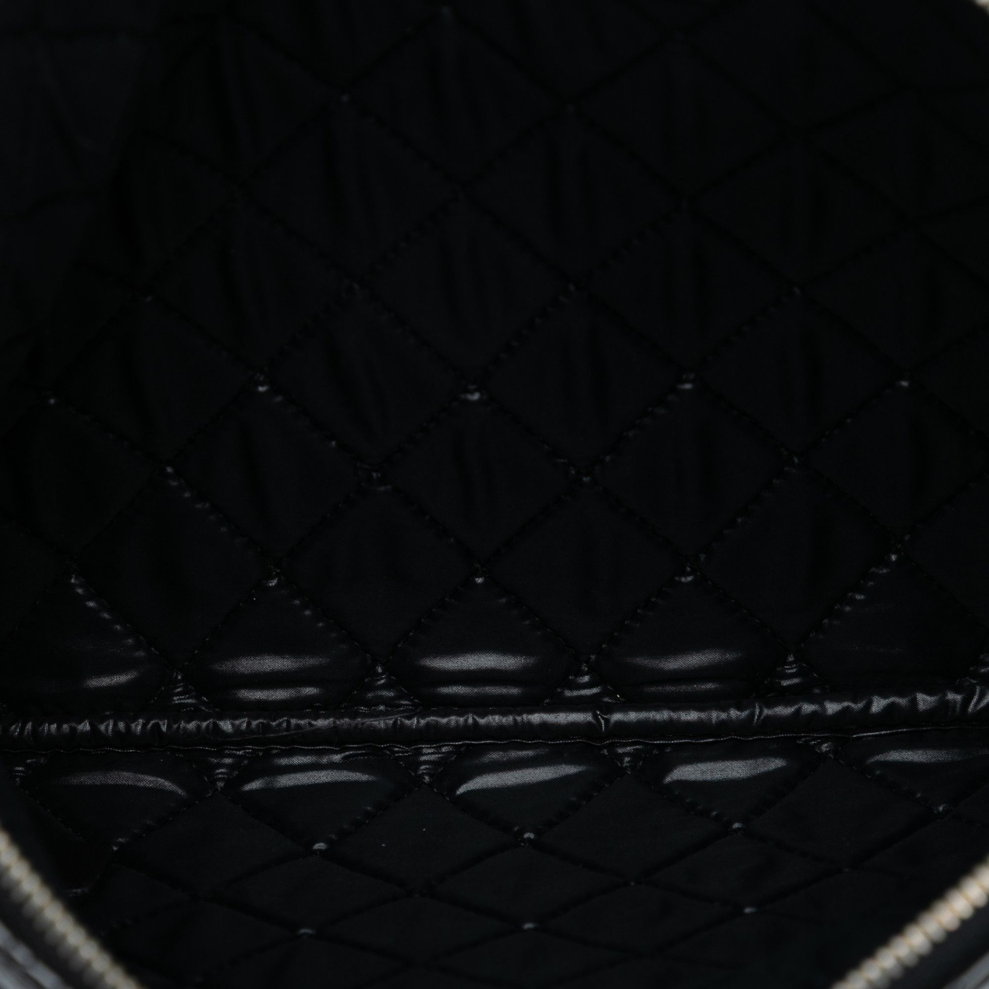 Chanel Chanel Medium Quilted Patent Double Stitch O Case Clutch Size ONE SIZE - 4 Thumbnail