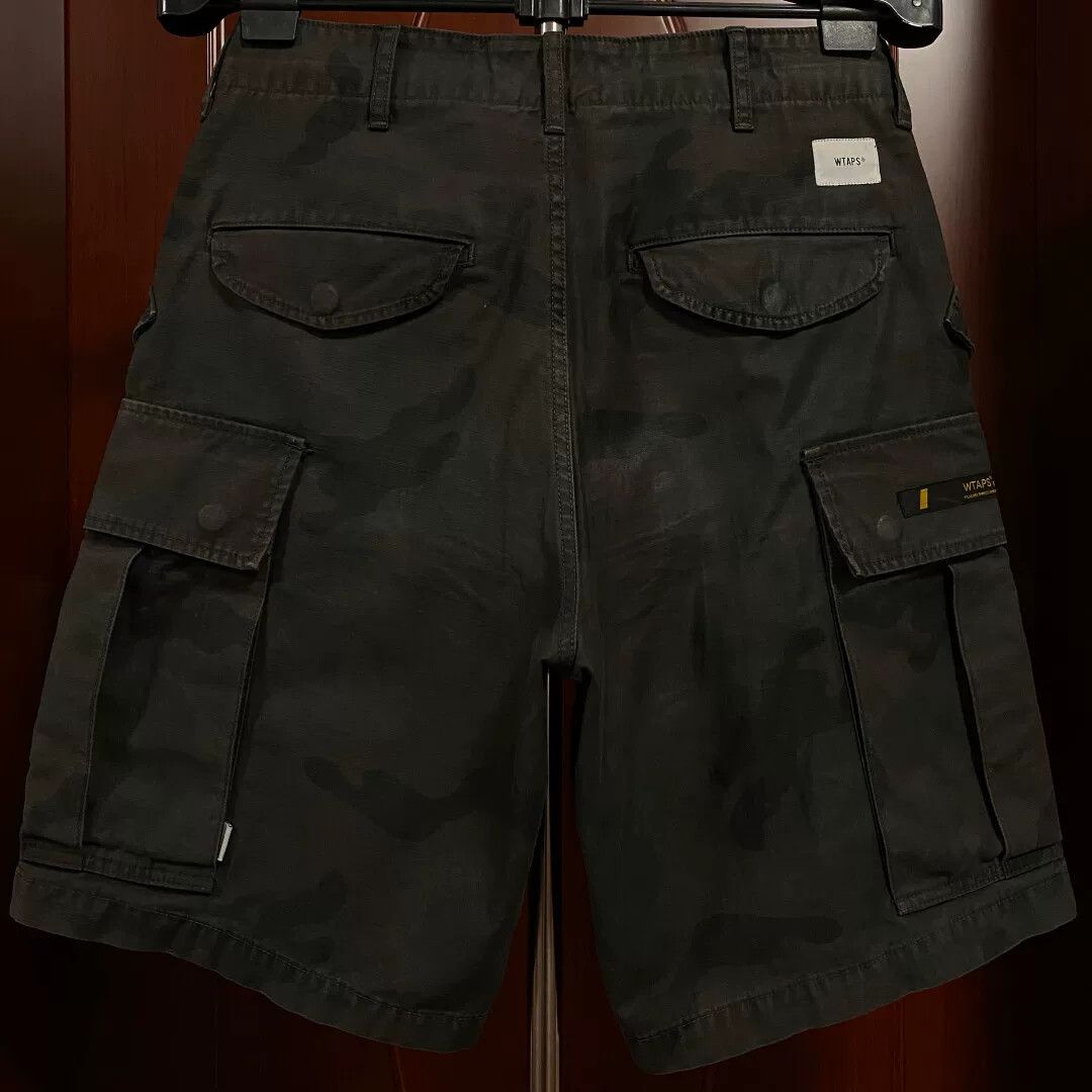 Wtaps Wtaps 20SS Cargo Camo Cotton Shorts Size US 26 / EU 42 - 2 Thumbnail