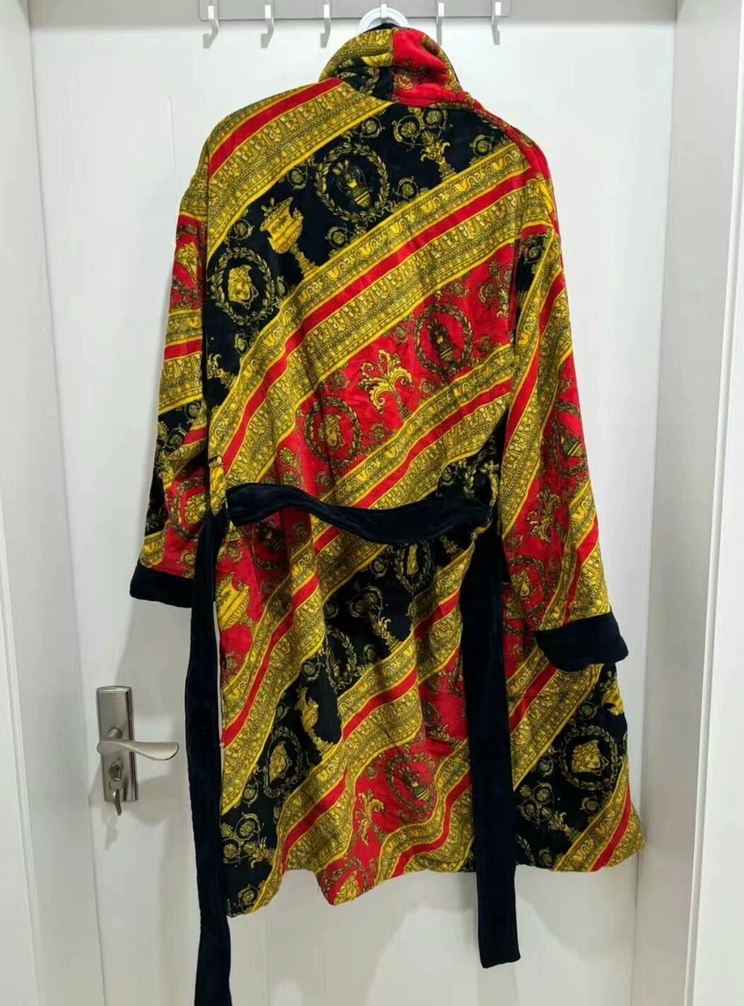 Versace Versace Printed Bathrobe Coat Size US S / EU 44-46 / 1 - 2 Thumbnail