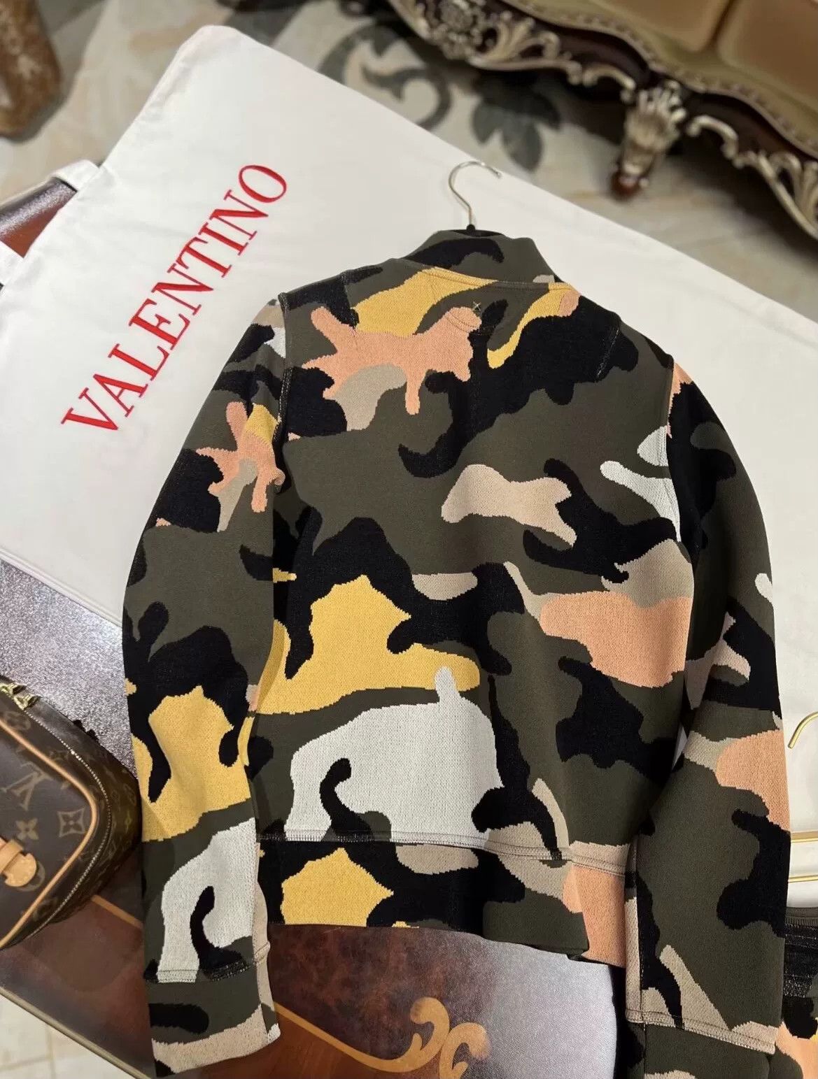 Valentino Valentino Camo Jacket & Shorts Set Size US M / EU 48-50 / 2 - 6 Thumbnail