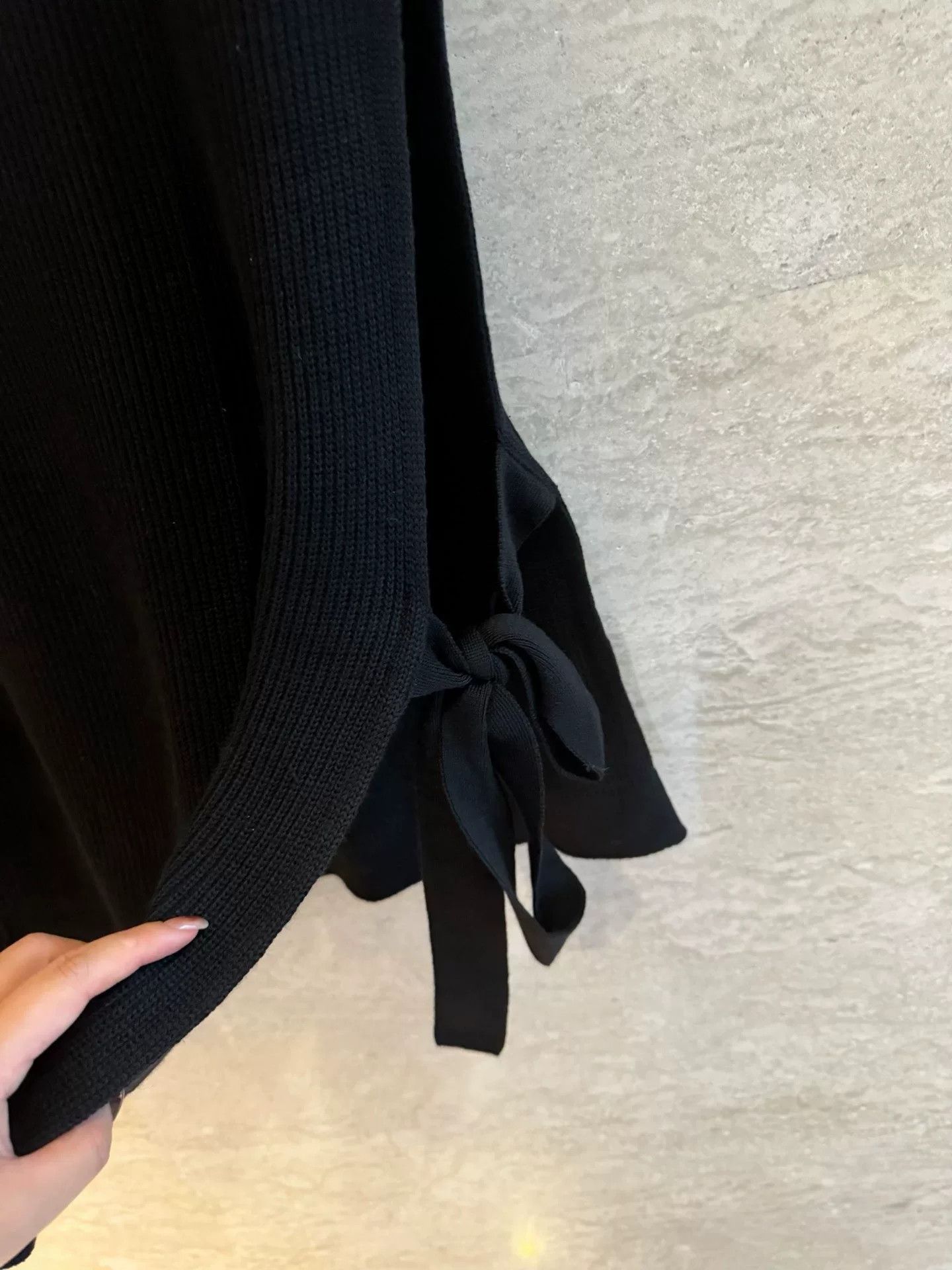 Valentino Valentino Black Knit Vest M Size US M / EU 48-50 / 2 - 6 Thumbnail
