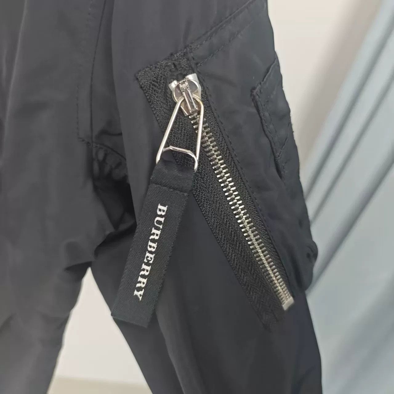 Burberry Burberry Black Bomber Jacket Size US S / EU 44-46 / 1 - 3 Thumbnail