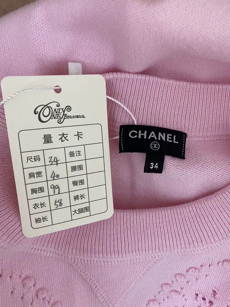 Chanel Chanel Pink Knit Top FR34 Size US M / EU 48-50 / 2 - 5 Thumbnail