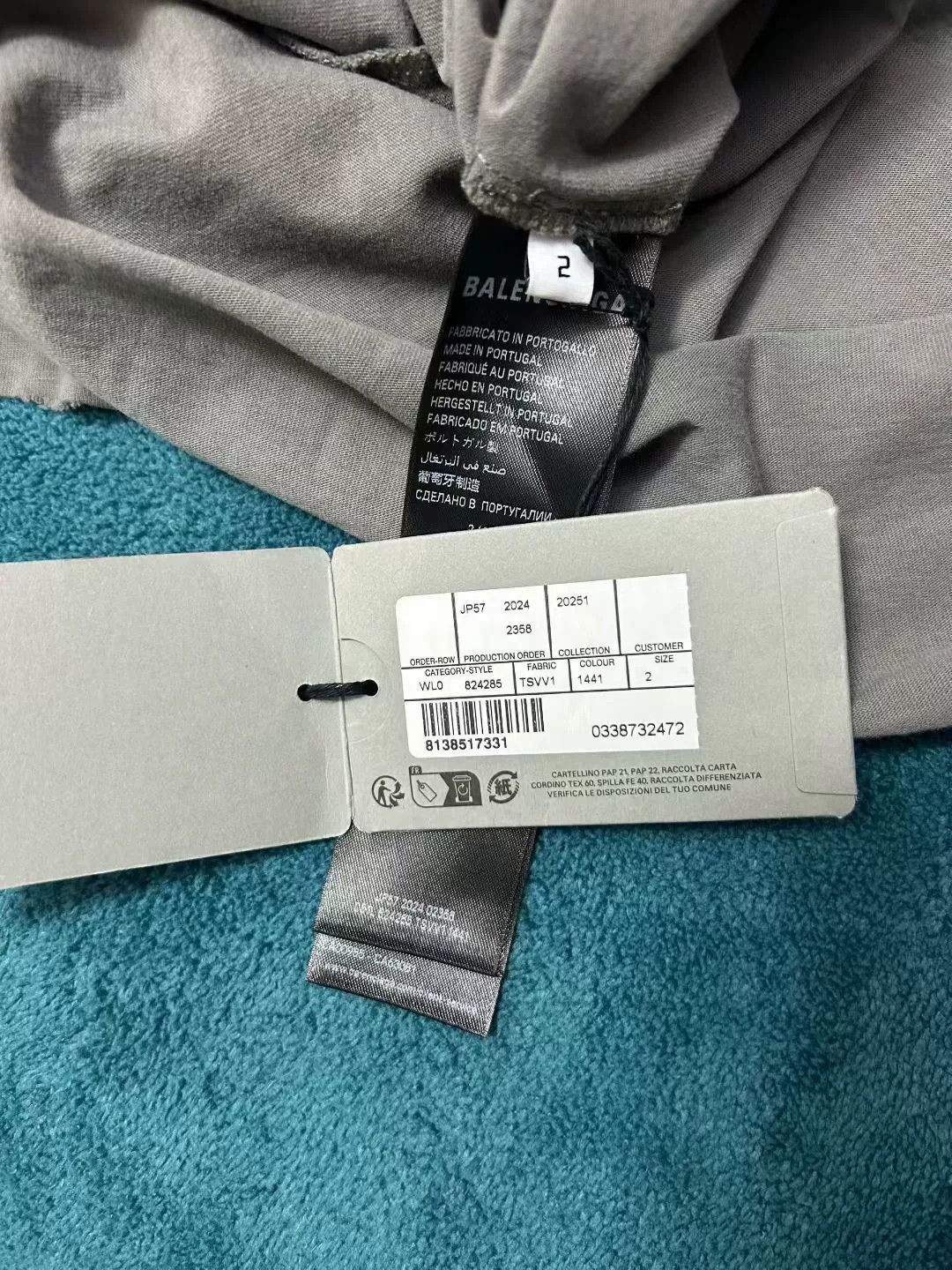Balenciaga Balenciaga Human Being Gray Distressed Tee Size US XXL / EU 58 / 5 - 5 Thumbnail