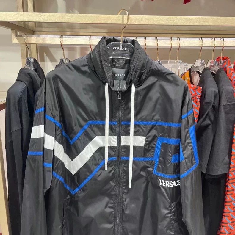 Versace Versace Men's Nylon Loose Jacket Size US S / EU 44-46 / 1 - 2 Thumbnail