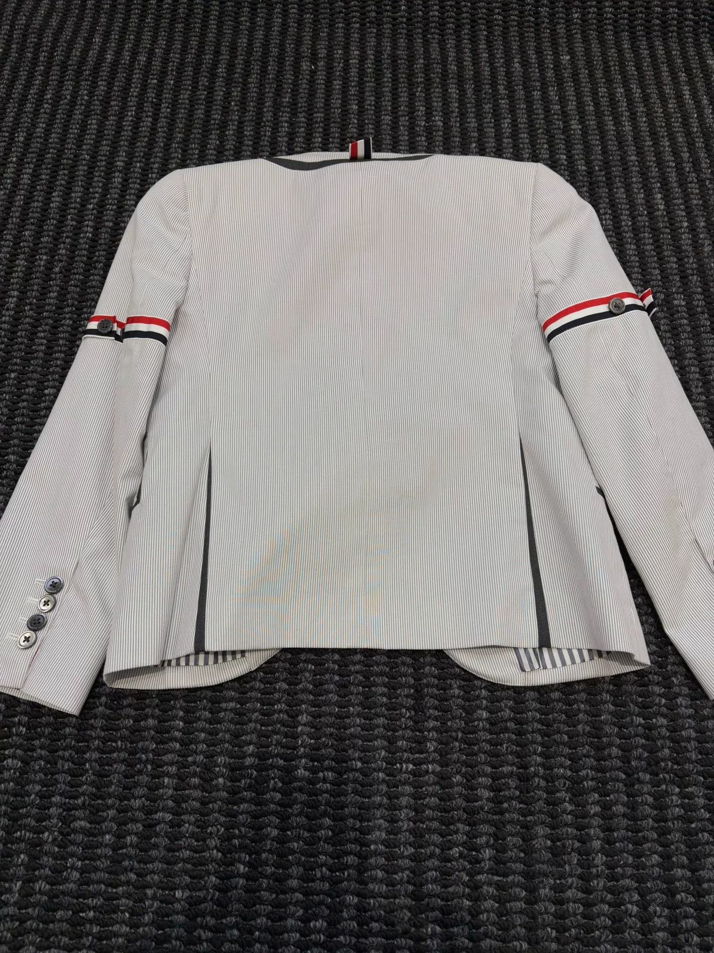 Thom Browne thom browne gray striped double sleeve blazer Size US S / EU 44-46 / 1 - 2 Thumbnail