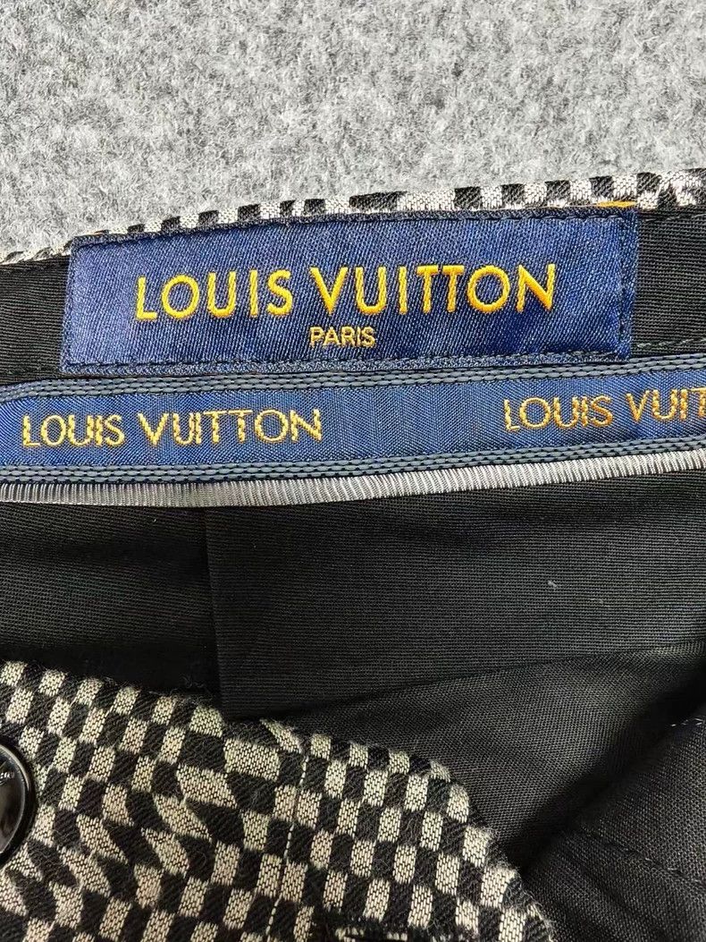 Louis Vuitton Louis Vuitton Houndstooth Monogram Trousers Size US 38 / EU 54 - 3 Thumbnail