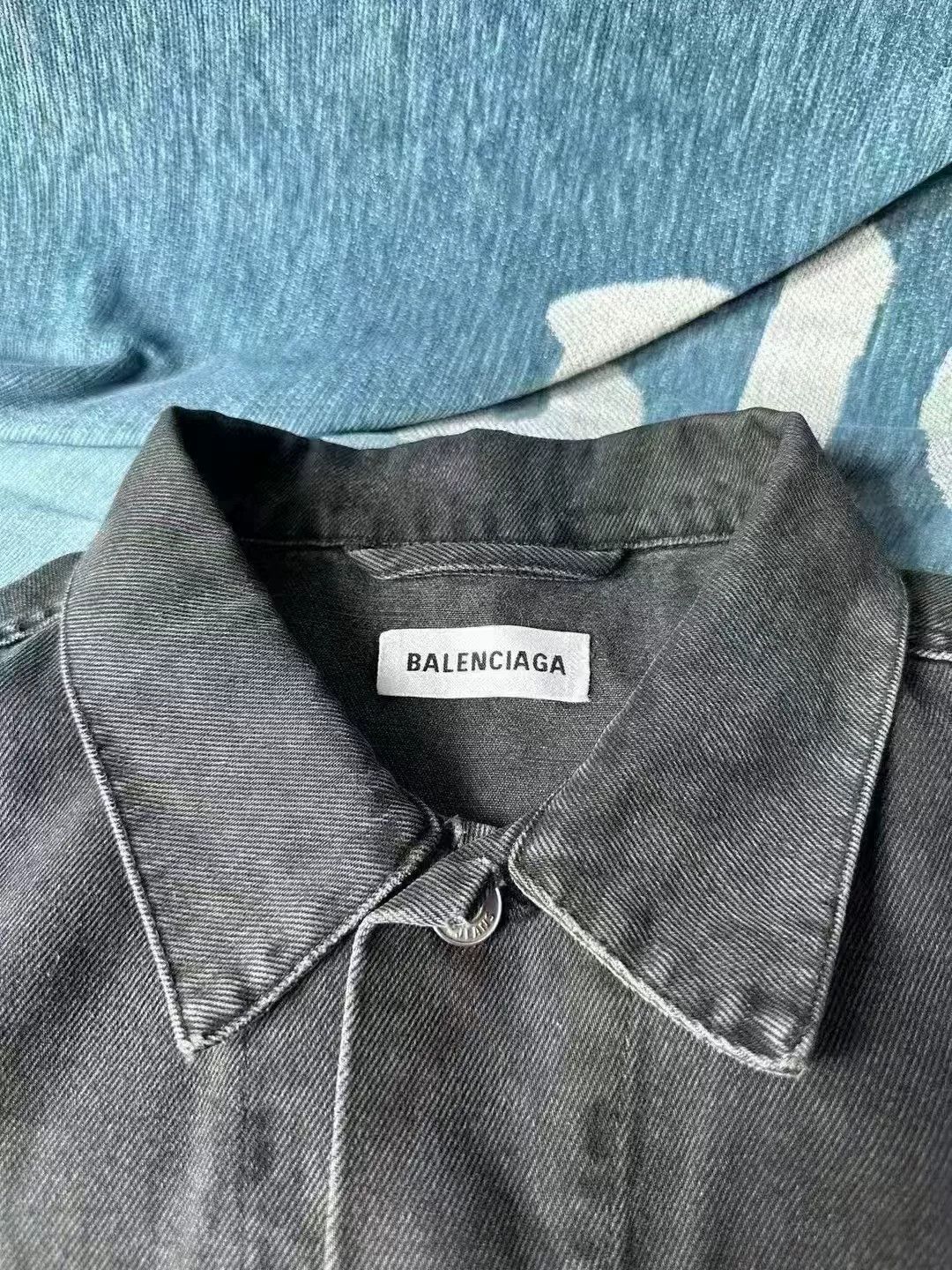 Balenciaga Balenciaga Denim Jacket with Crystal Logo Size US M / EU 48-50 / 2 - 4 Thumbnail