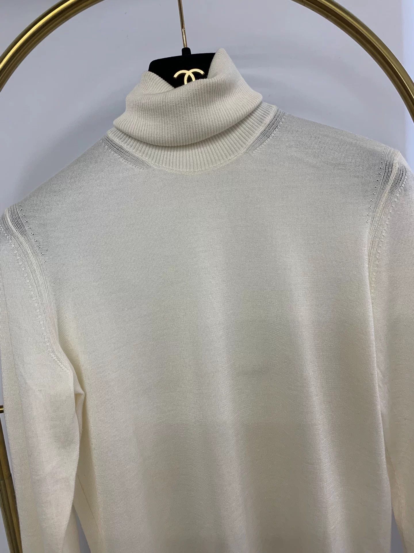 Hermes Hermes White Cashmere Turtleneck Sweater Size US M / EU 48-50 / 2 - 2 Thumbnail