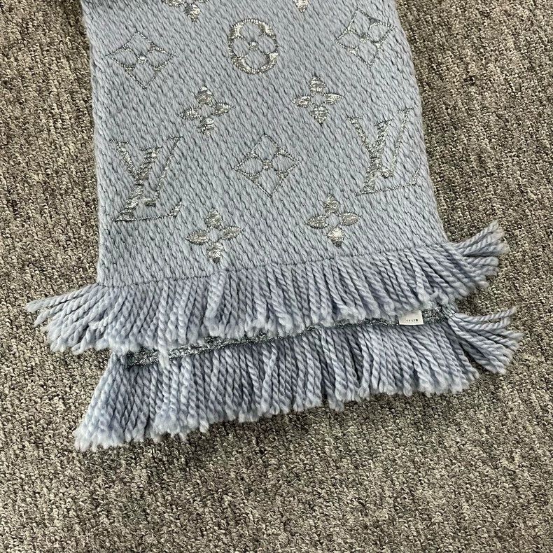 Louis Vuitton Louis Vuitton Black Silver Wool Scarf Size ONE SIZE - 5 Thumbnail
