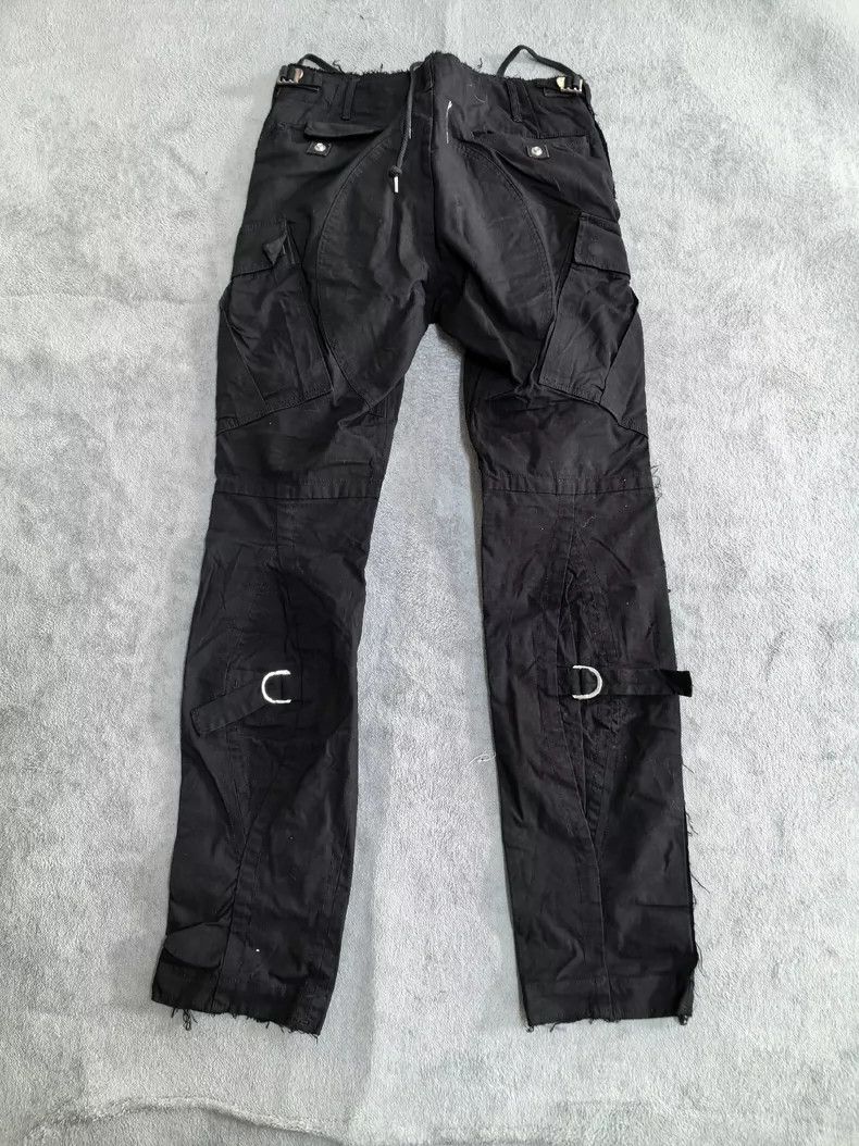 Takahiromiyashita The Soloist. takahiromiyashita bondage cargo pants Size US 38 / EU 54 - 2 Thumbnail
