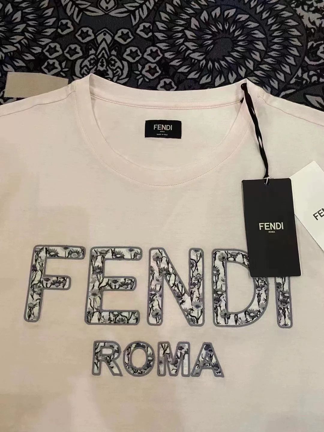 Fendi Fendi Jungle Logo Short Sleeve Tee Size US S / EU 44-46 / 1 - 2 Thumbnail
