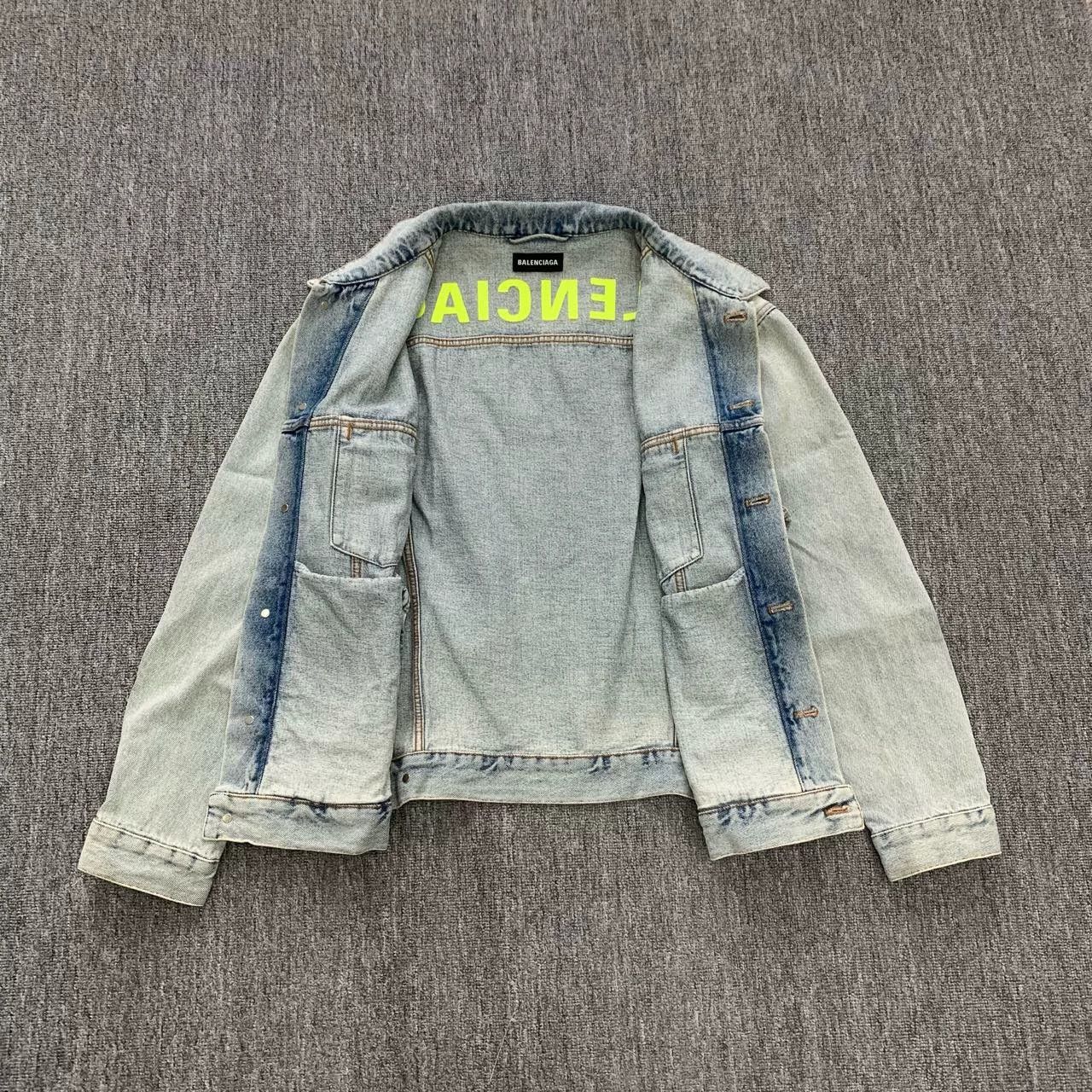 Balenciaga Balenciaga Washed Denim Jacket Size US M / EU 48-50 / 2 - 7 Thumbnail