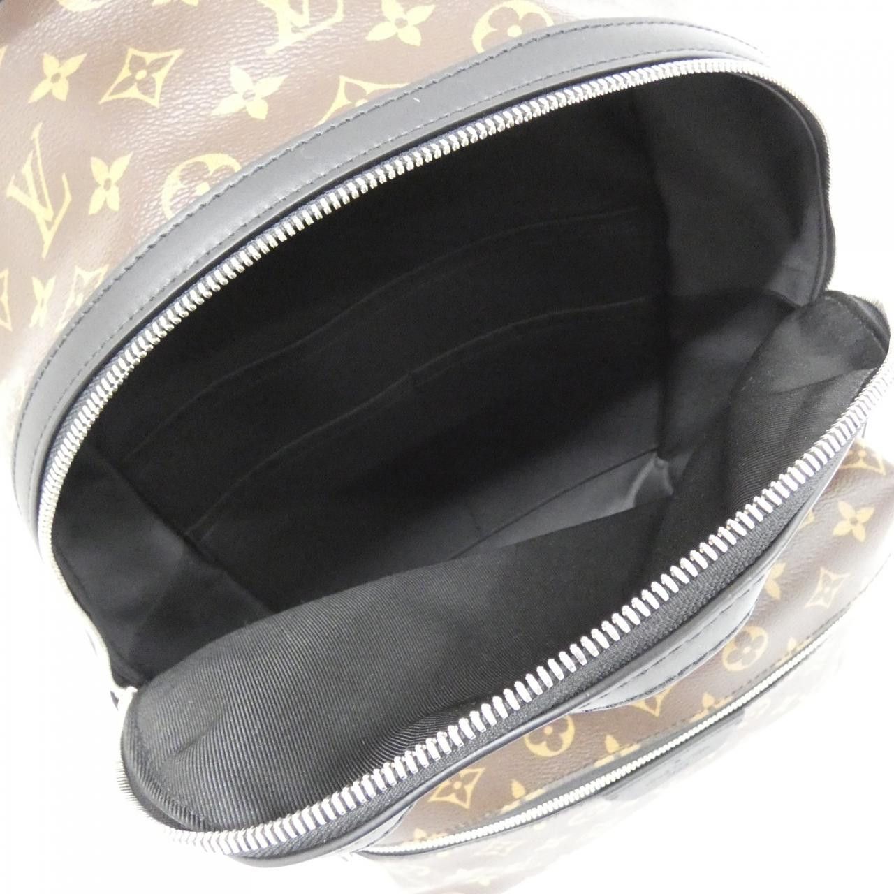 Louis Vuitton Louis Vuitton Louis Vuitton Discovery Monogram Backpack Canvas Backpack M46684 DUTY FREE for USA Size ONE SIZE - 7 Thumbnail