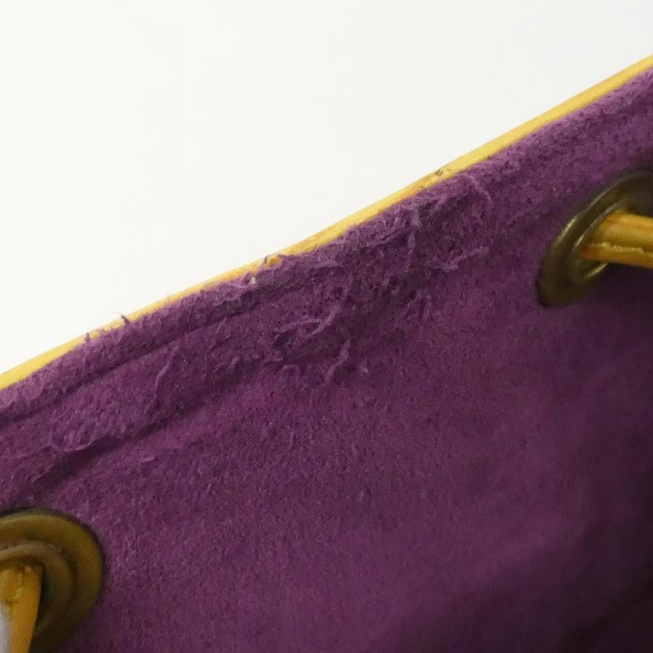 Louis Vuitton Louis Vuitton Louis Vuitton Epi Petit Noe Calf Shoulder Bag Leather Shoulder Bag M44109 DUTY FREE for USA Size ONE SIZE - 10 Thumbnail