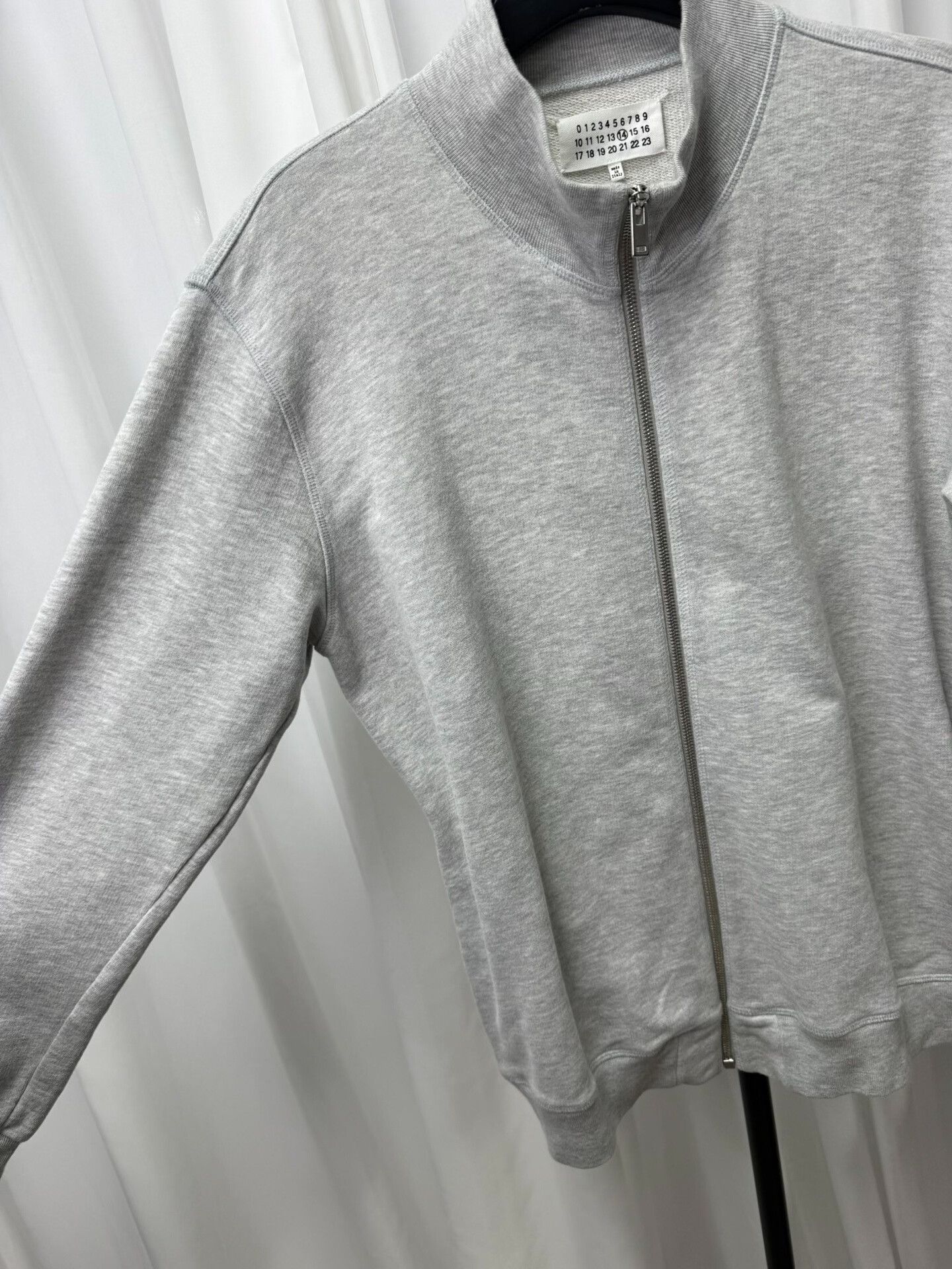 Maison Margiela Maison Margiela Cozy Zip Jacket in Gray Size US L / EU 52-54 / 3 - 5 Thumbnail