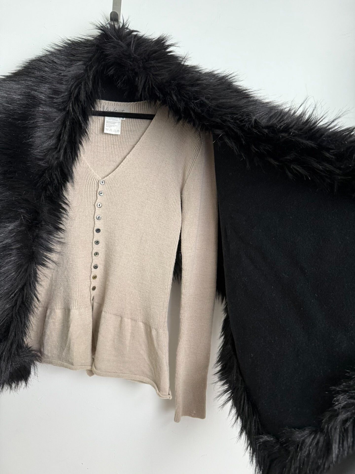 Dries Van Noten oversized black faux fur shawl Size ONE SIZE - 5 Thumbnail