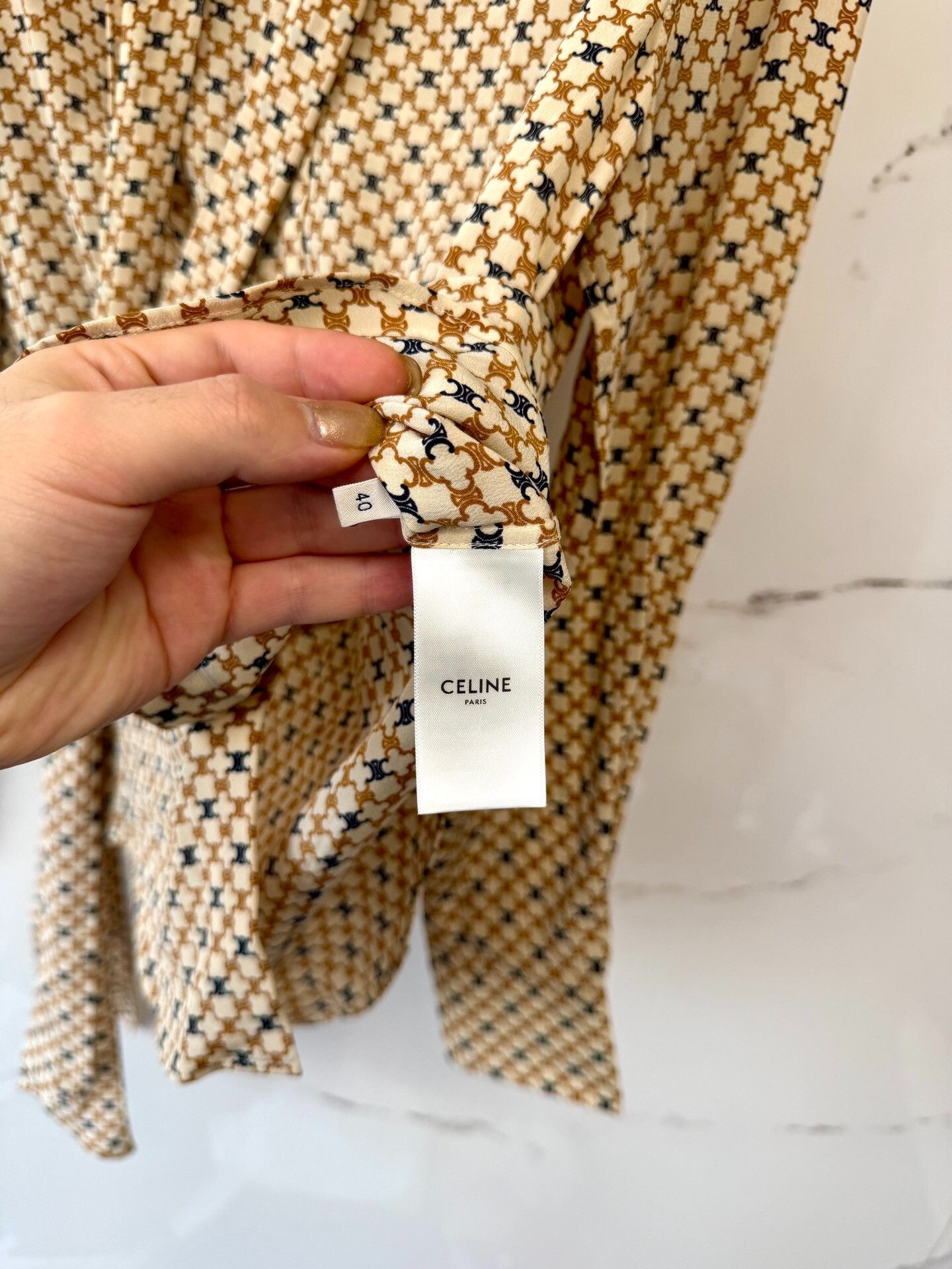 Celine celine printed silk tie front shirt Size M / US 6-8 / IT 42-44 - 5 Thumbnail