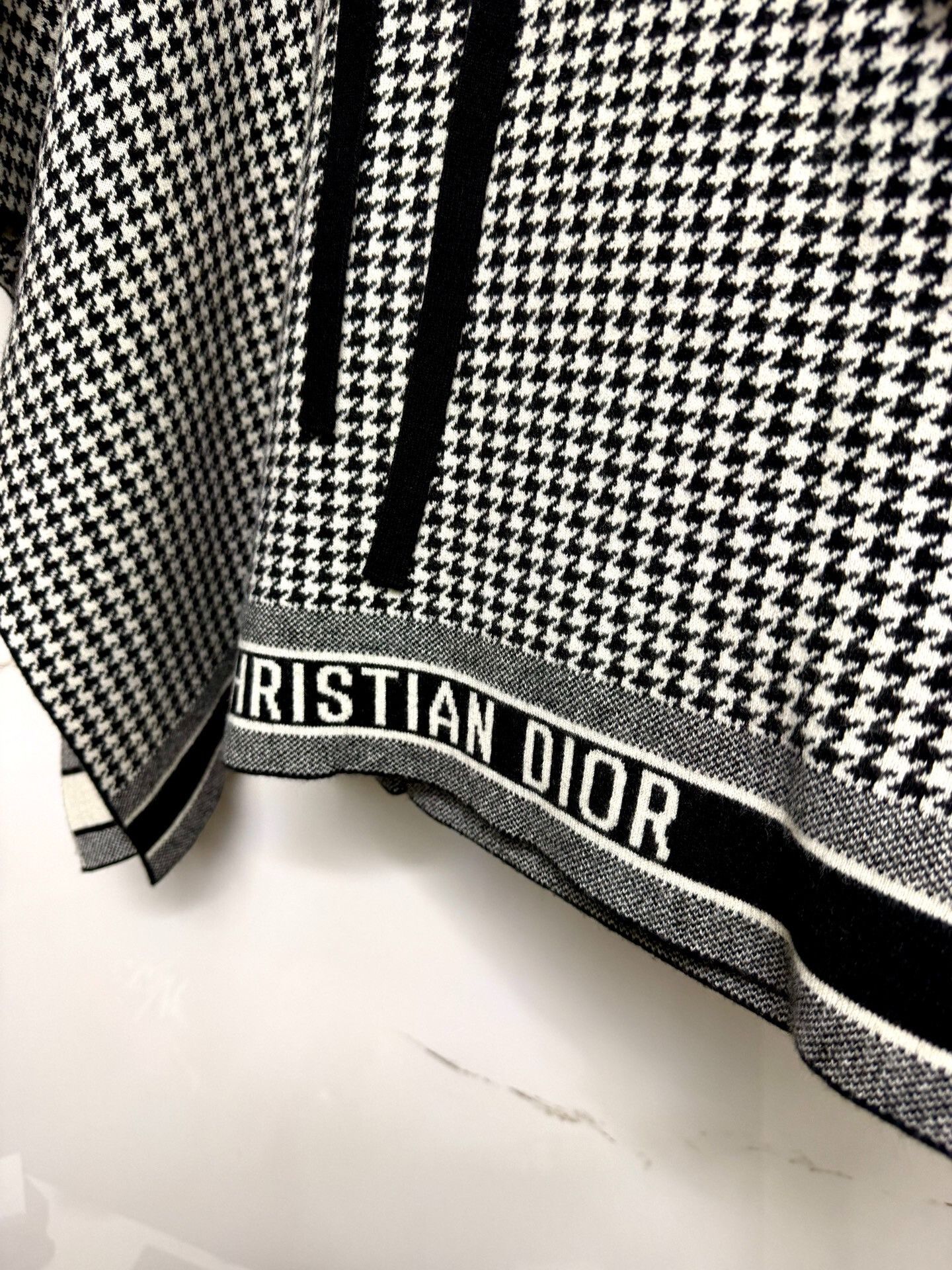 Dior dior houndstooth hooded poncho Size XS / US 0-2 / IT 36-38 - 3 Thumbnail