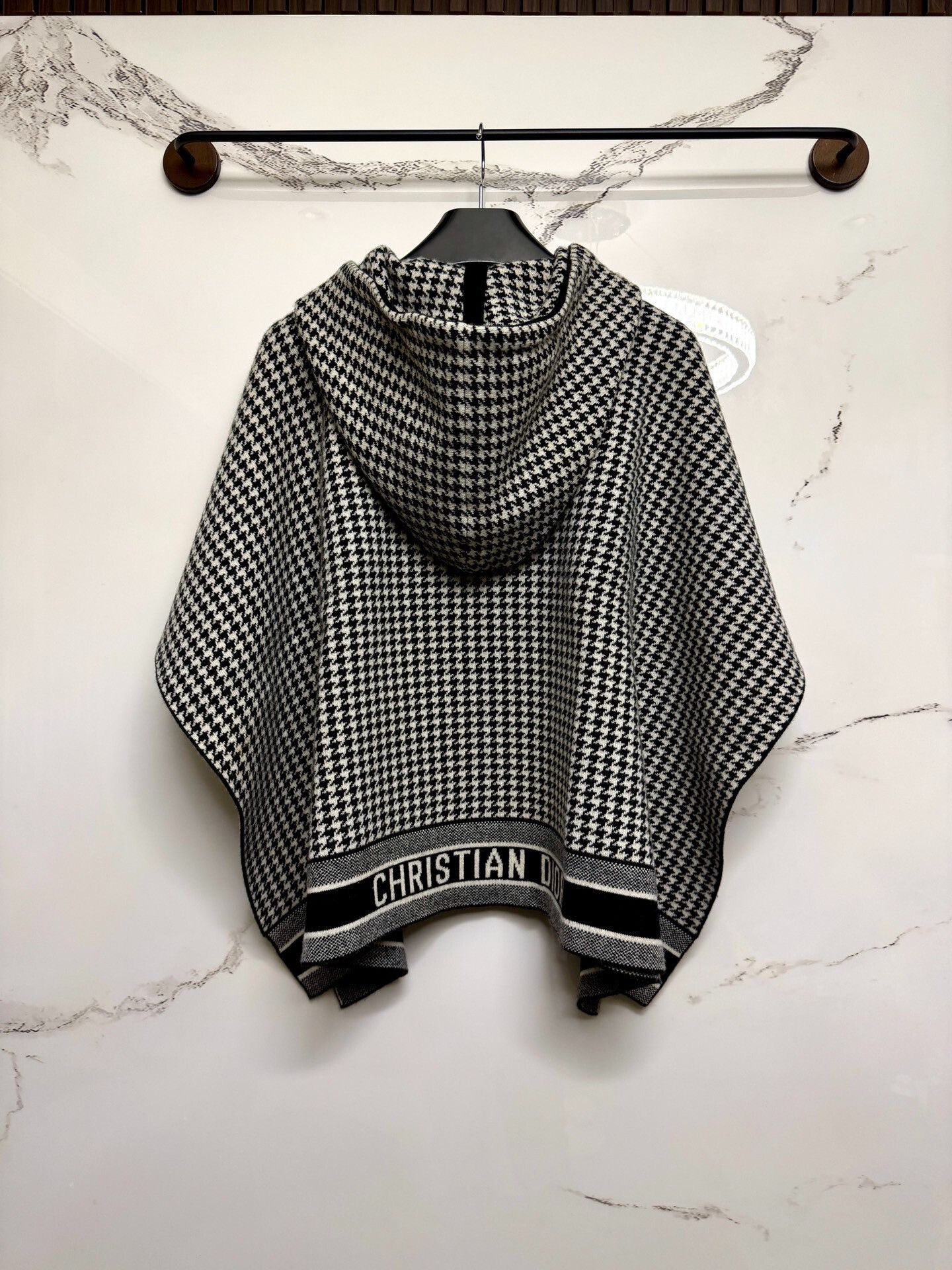 Dior dior houndstooth hooded poncho Size XS / US 0-2 / IT 36-38 - 4 Thumbnail