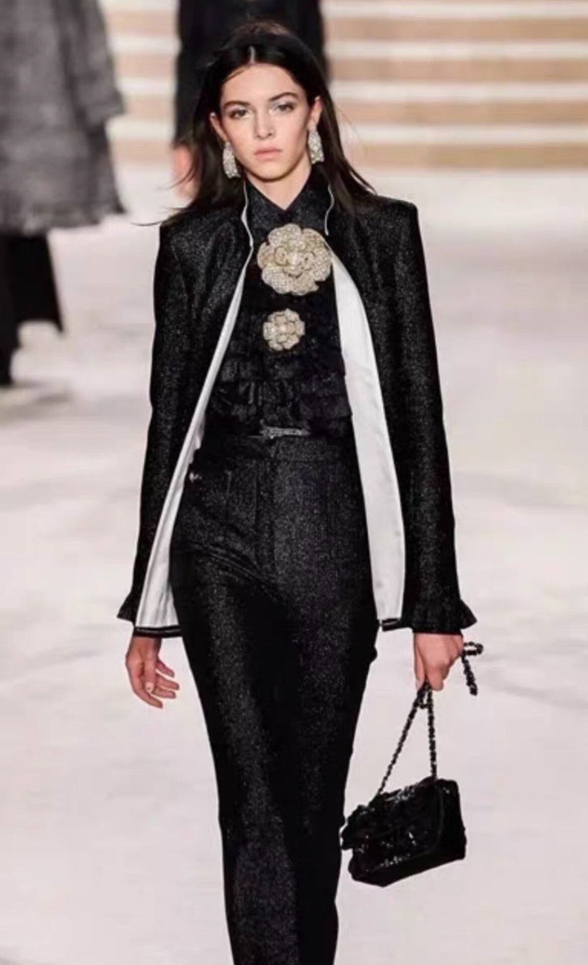 Chanel black silk stand collar jacket Size M / US 6-8 / IT 42-44 - 8 Thumbnail