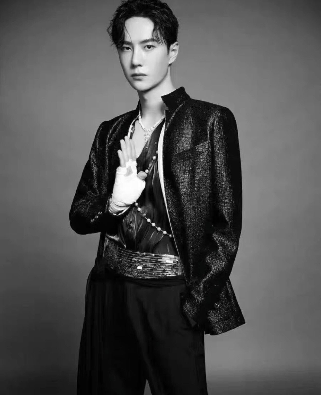 Chanel black silk stand collar jacket Size M / US 6-8 / IT 42-44 - 9 Thumbnail