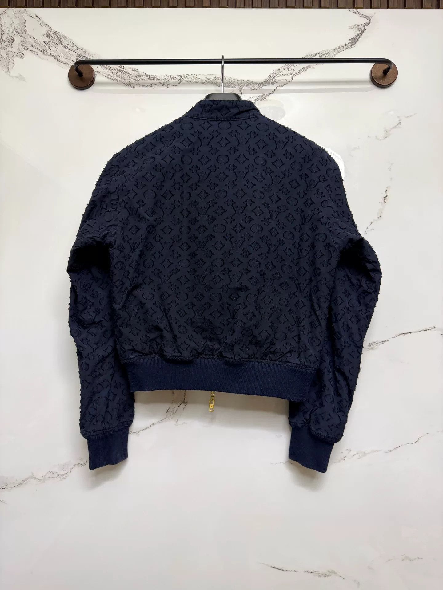 Louis Vuitton louis vuitton reversible pilot bomber jacket Size US M / EU 48-50 / 2 - 3 Thumbnail