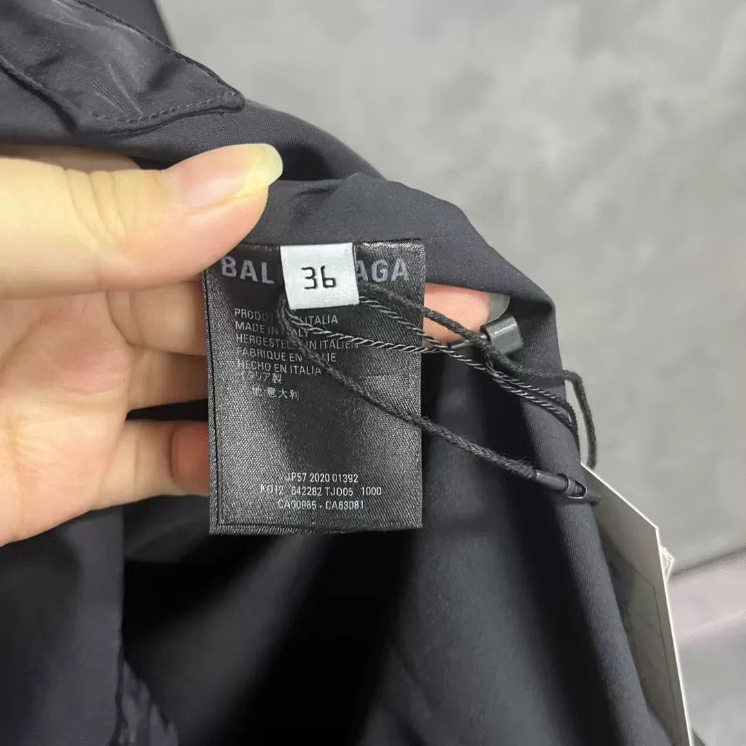 Balenciaga Balenciaga Black Logo Hooded Jacket Size US S / EU 44-46 / 1 - 3 Thumbnail