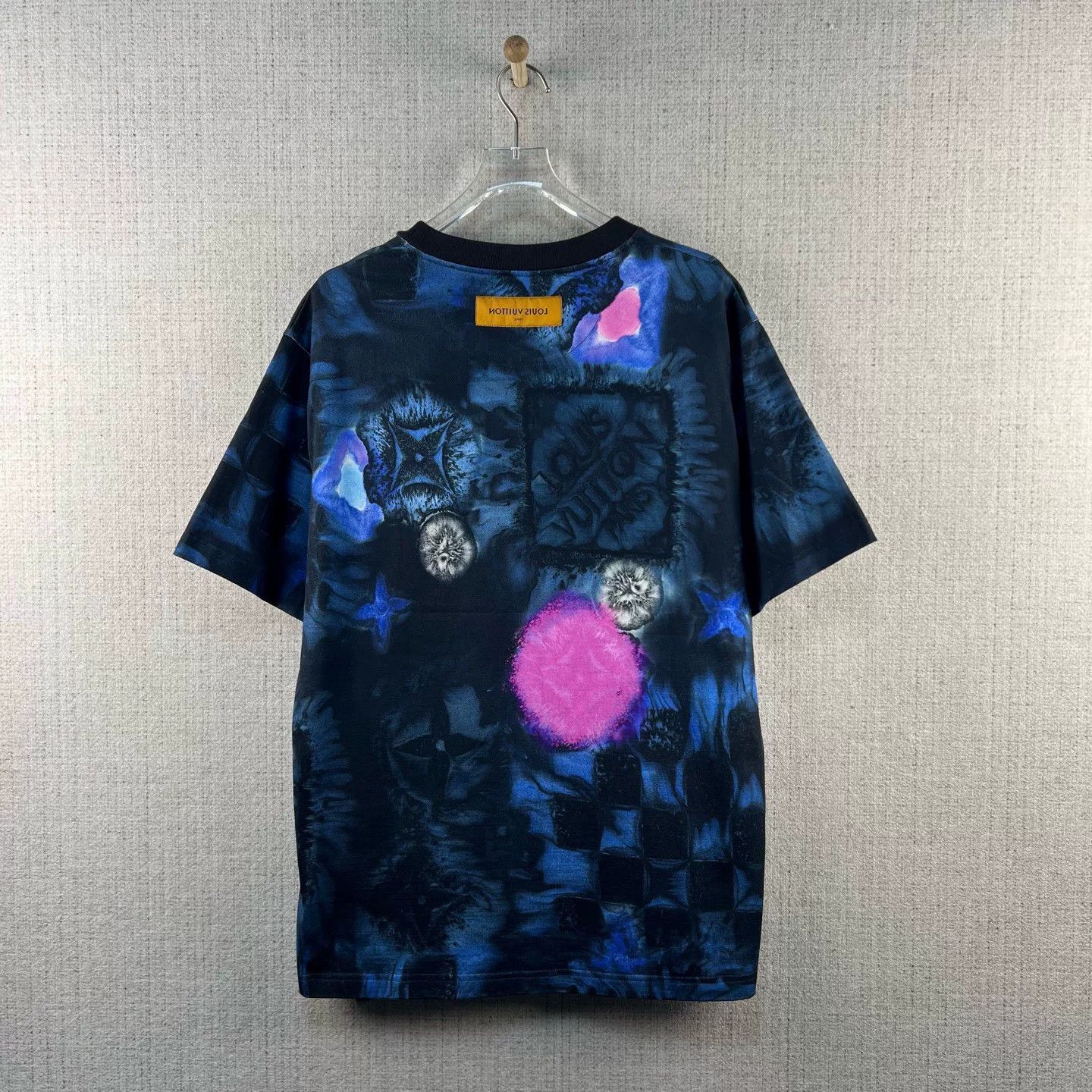 Louis Vuitton Louis Vuitton Digital Print Casual T-Shirt Size US L / EU 52-54 / 3 - 3 Thumbnail