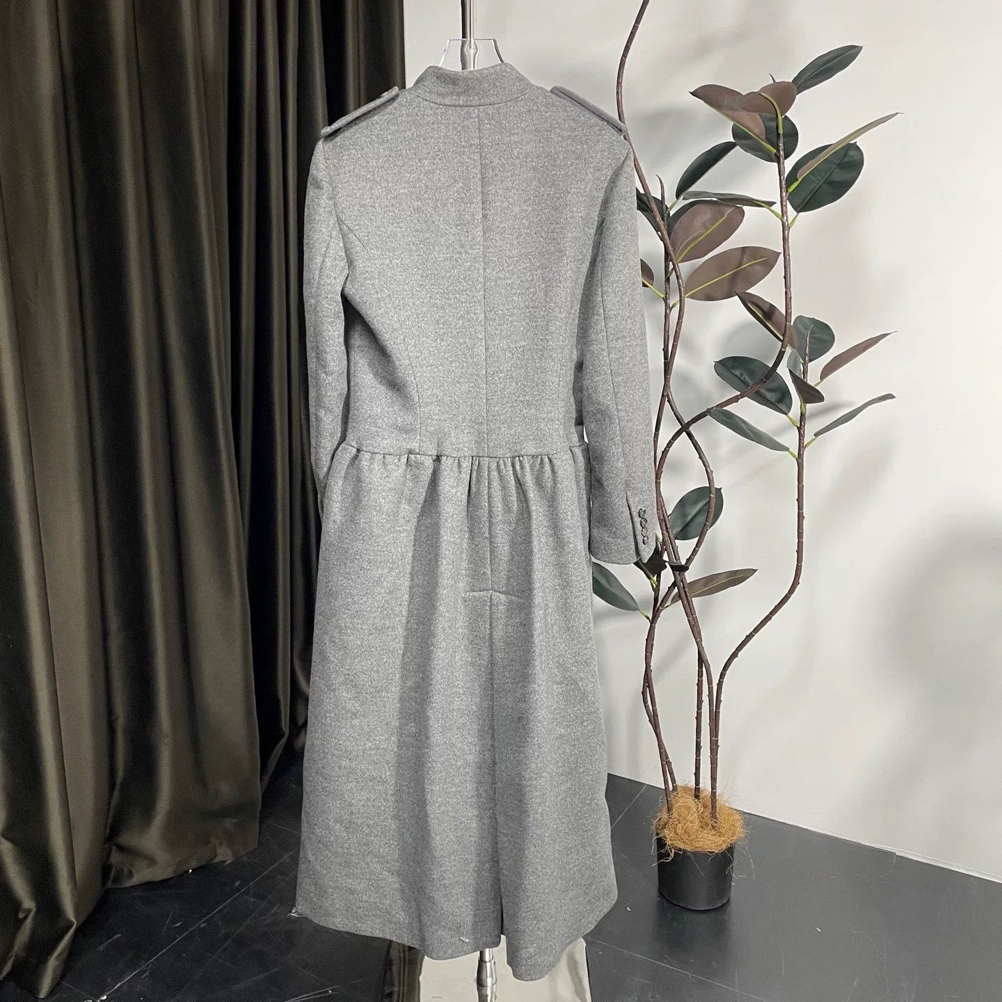 Max Mara maxmara gray long coat size 40 Size US M / EU 48-50 / 2 - 4 Thumbnail