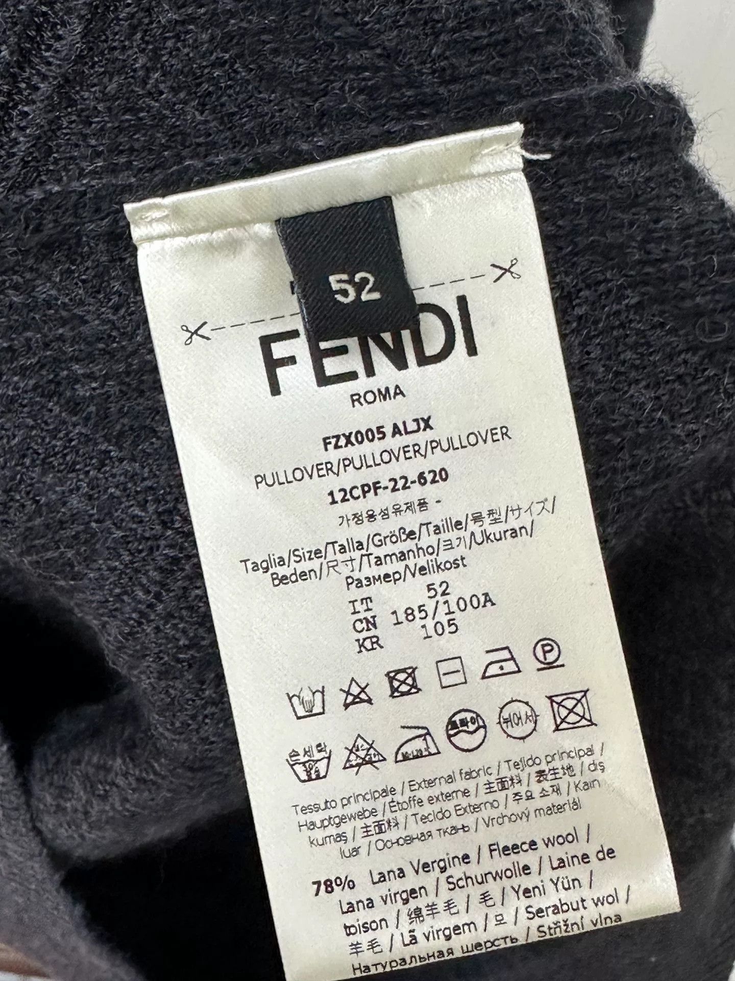 Fendi new fendi sweater size 52 for sale Size US L / EU 52-54 / 3 - 3 Thumbnail