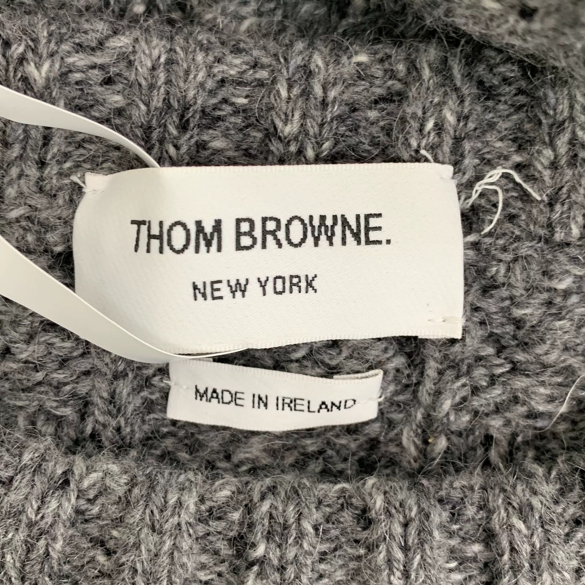 Thom Browne gray wool crew neck sweater by thom browne Size US M / EU 48-50 / 2 - 6 Thumbnail