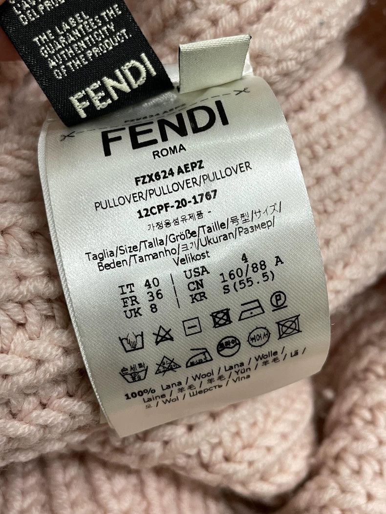 Fendi Fendi Pink Letter Sweater Size 40 Size US M / EU 48-50 / 2 - 9 Thumbnail