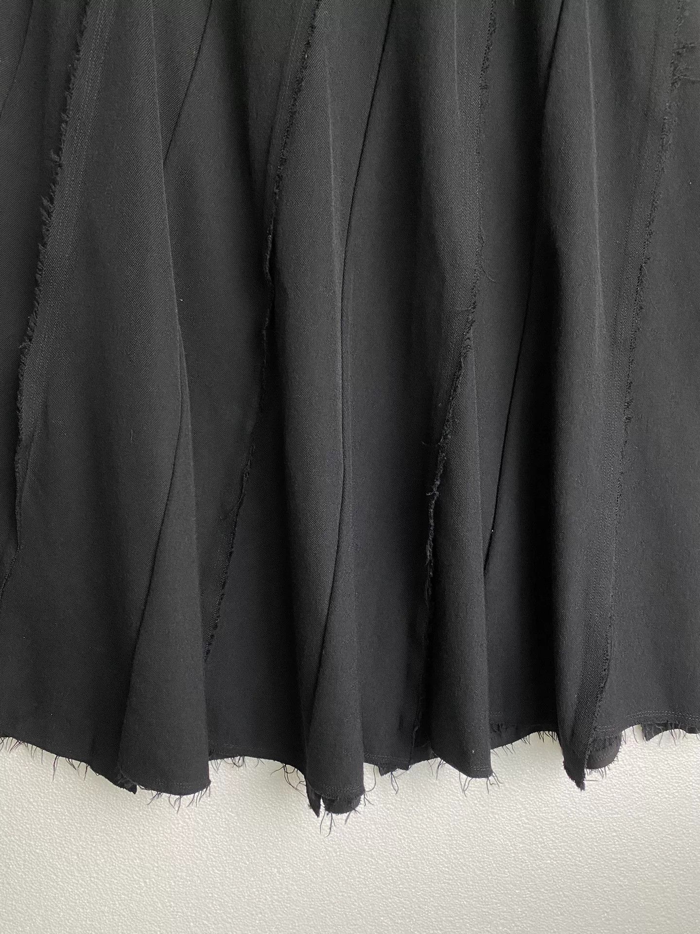 Comme des Garcons COMME des GARCONS Wool Midi Skirt Vintage Size US 26 / EU 42 - 5 Thumbnail