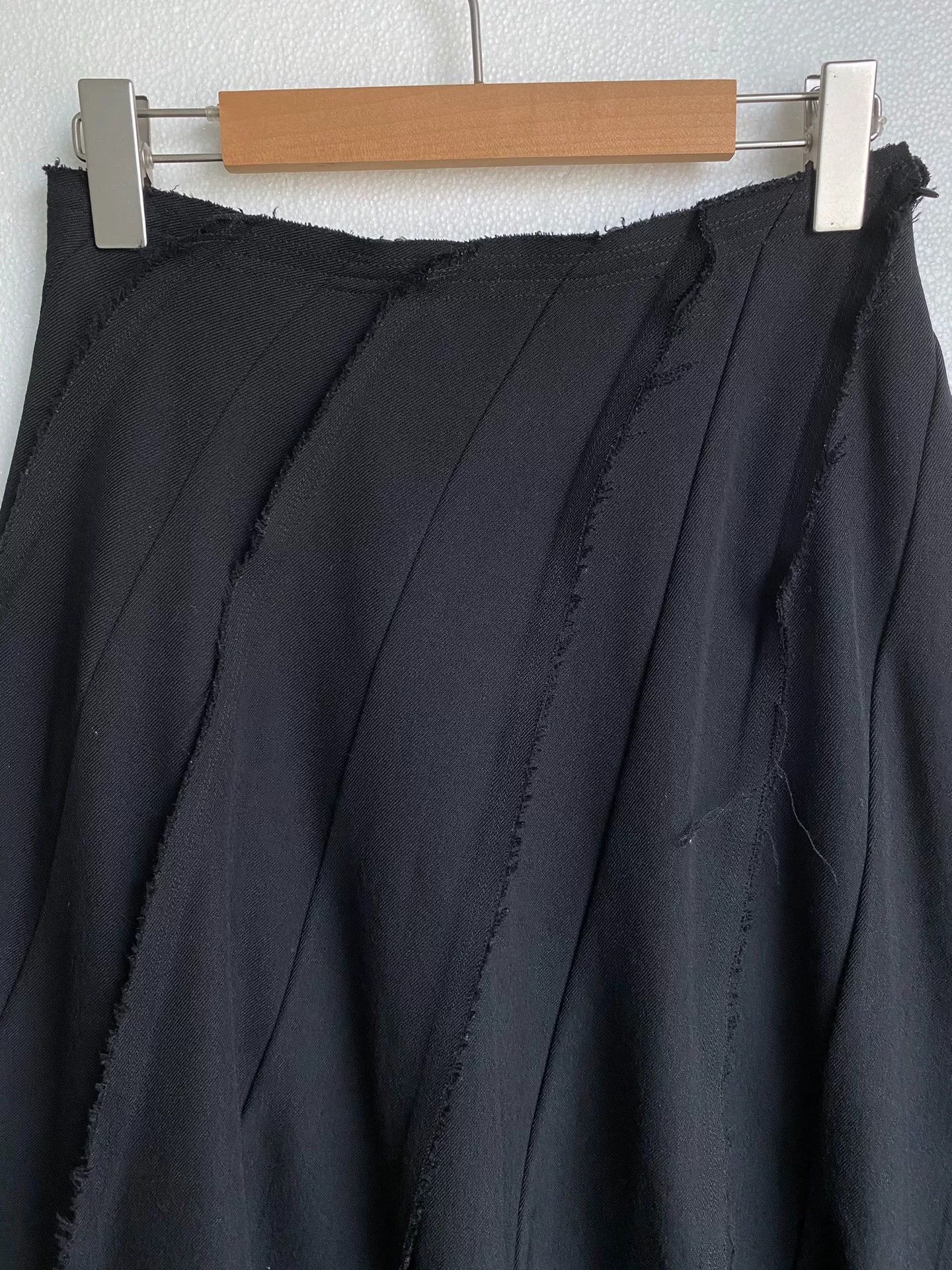 Comme des Garcons COMME des GARCONS Wool Midi Skirt Vintage Size US 26 / EU 42 - 3 Thumbnail