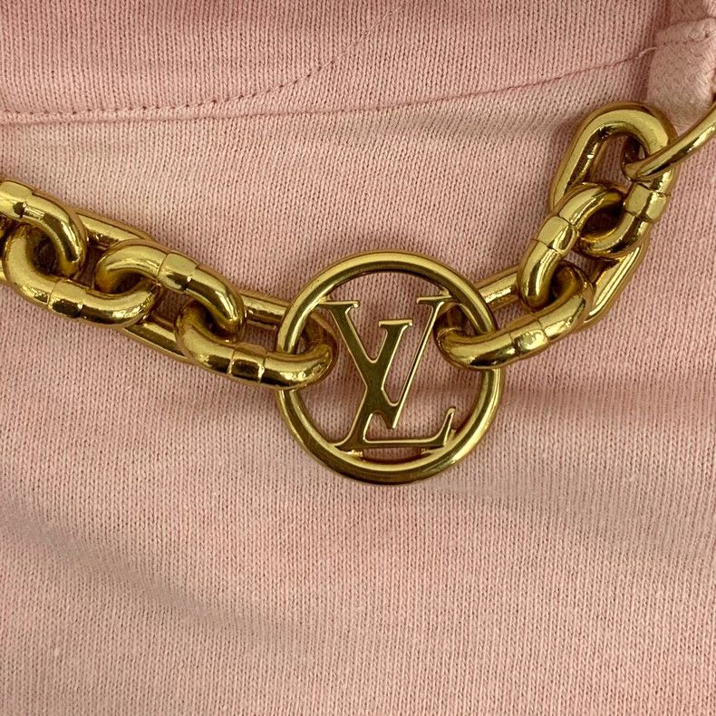 Louis Vuitton Louis Vuitton Pink Logo Hooded T-Shirt Size US XL / EU 56 / 4 - 5 Thumbnail