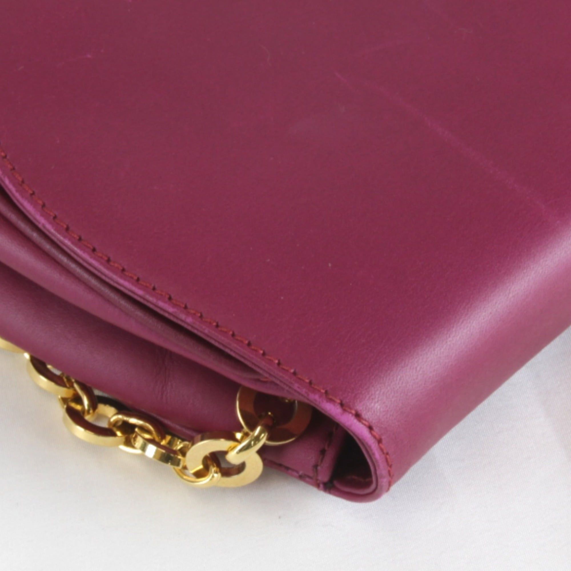 Salvatore Ferragamo Salvatore Ferragamo Gancini Chain Shoulder Bag in Purple Leather for Women Size ONE SIZE - 6 Thumbnail