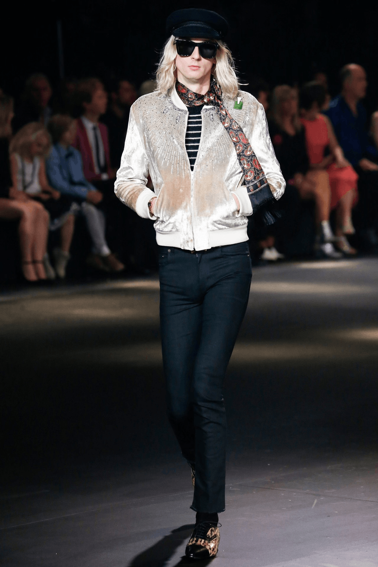 Saint Laurent Paris luxurious velvet bomber jacket with rhinestones Size M / US 6-8 / IT 42-44 - 7 Thumbnail