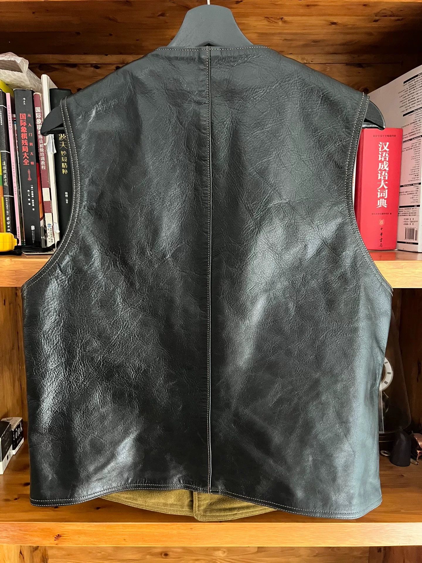 Freewheelers black leather vest with military green lining Size US M / EU 48-50 / 2 - 5 Thumbnail