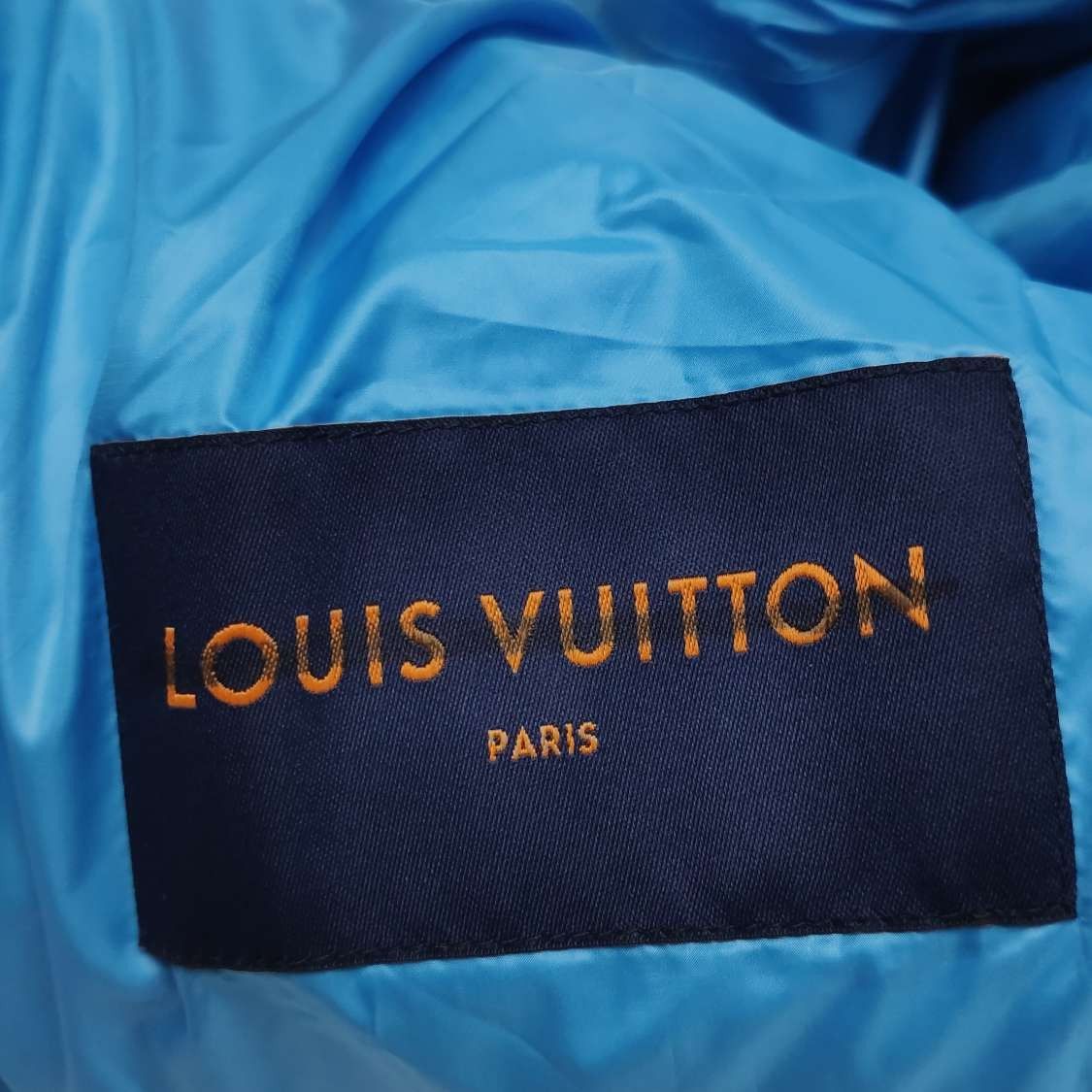 Louis Vuitton Louis Vuitton Quilted Zip Jacket Blue M Size US M / EU 48-50 / 2 - 11 Thumbnail