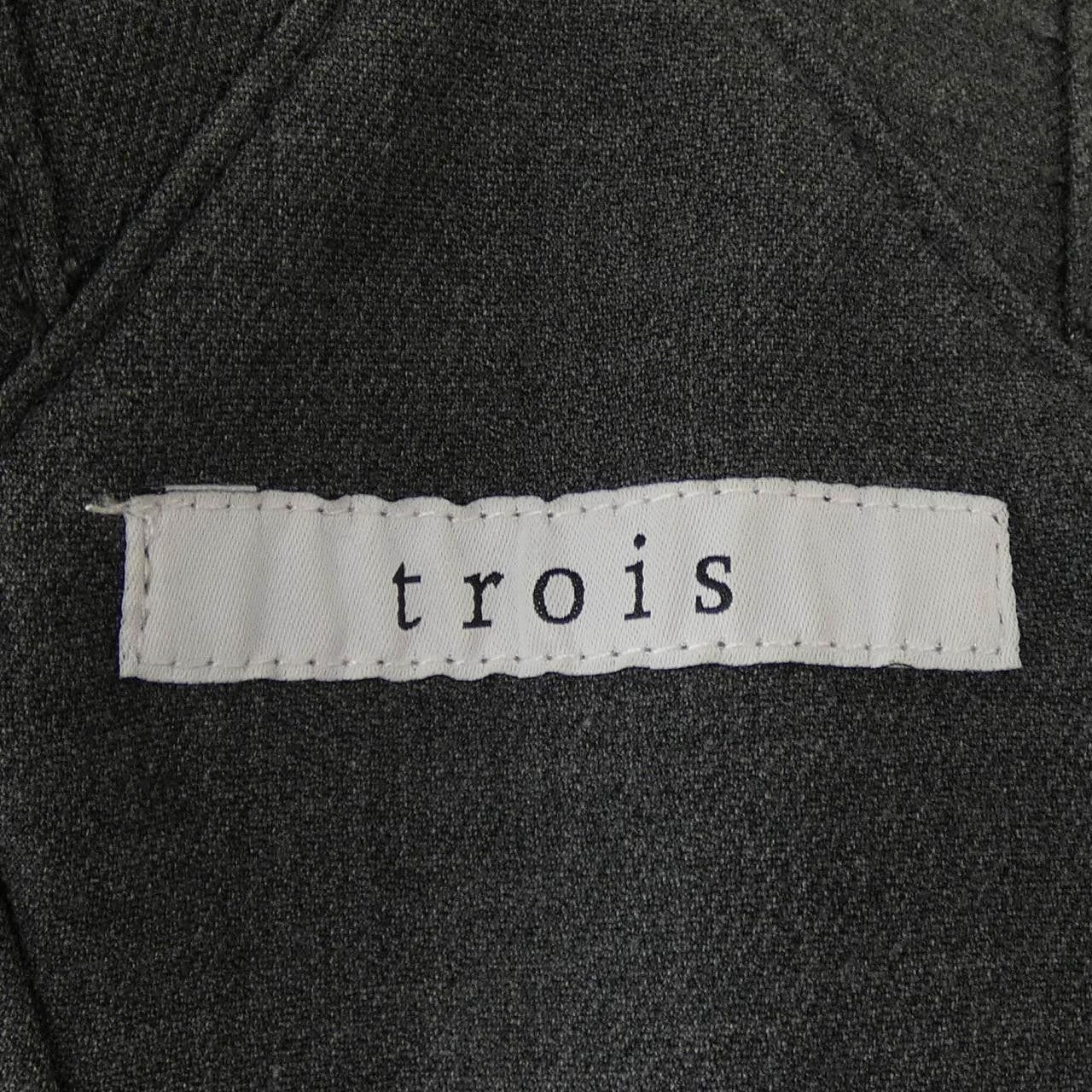 Other Other trois All-in-one Others Other T236-87004 DUTY FREE for USA Size ONE SIZE - 4 Thumbnail