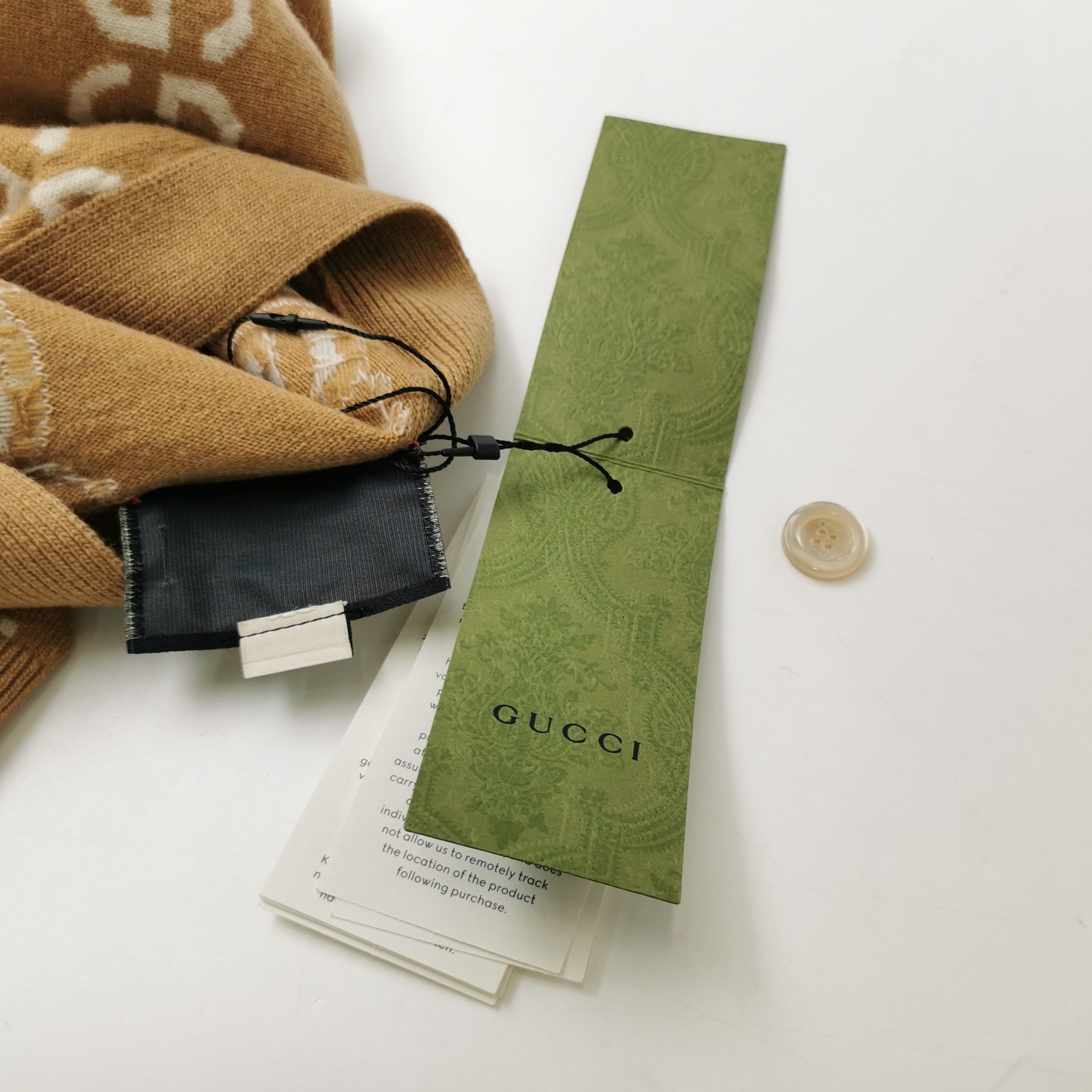 Gucci Gucci Wool GG Monogram V-Neck Cardigan S Size US S / EU 44-46 / 1 - 8 Thumbnail